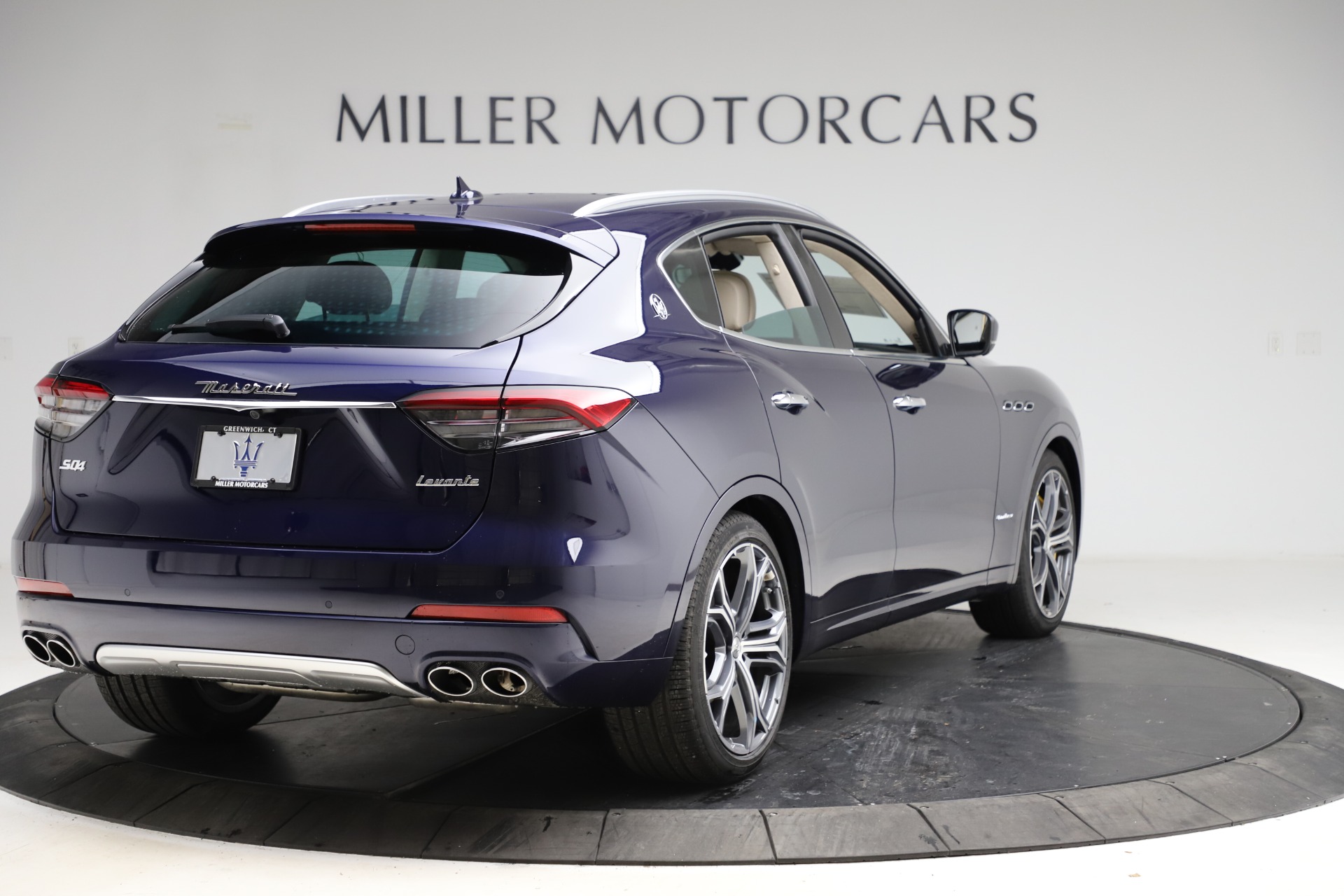 New 2021 Maserati Levante S Q4 GranLusso | St. Petersburg, FL