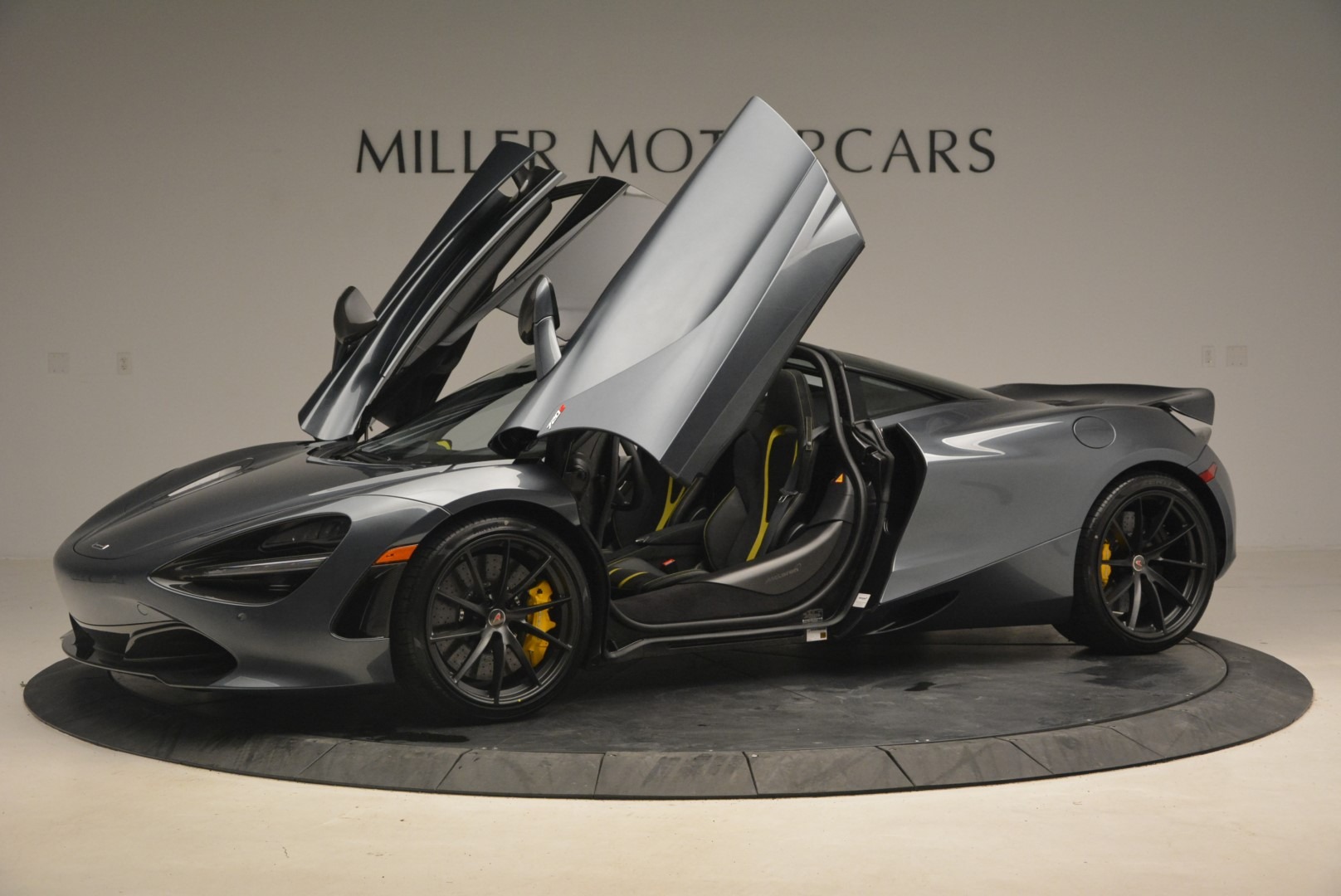 Used 2018 McLaren 720S Performance | St. Petersburg, FL