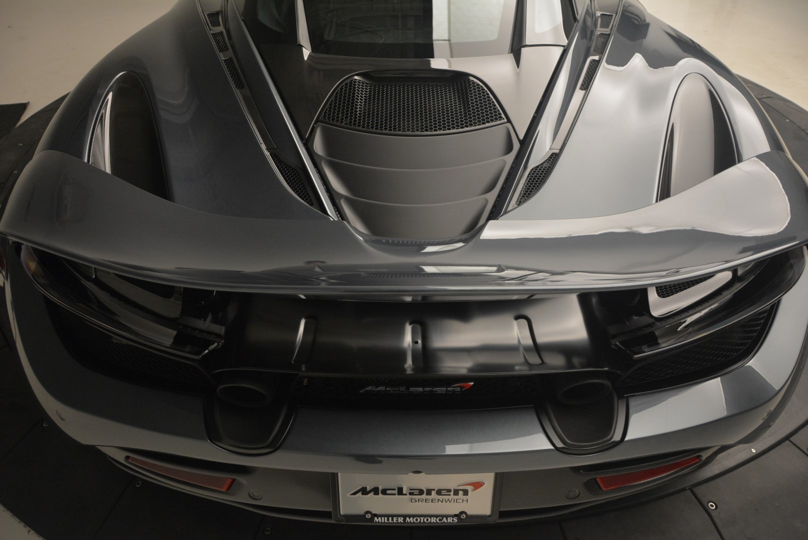 Used 2018 McLaren 720S Performance | St. Petersburg, FL