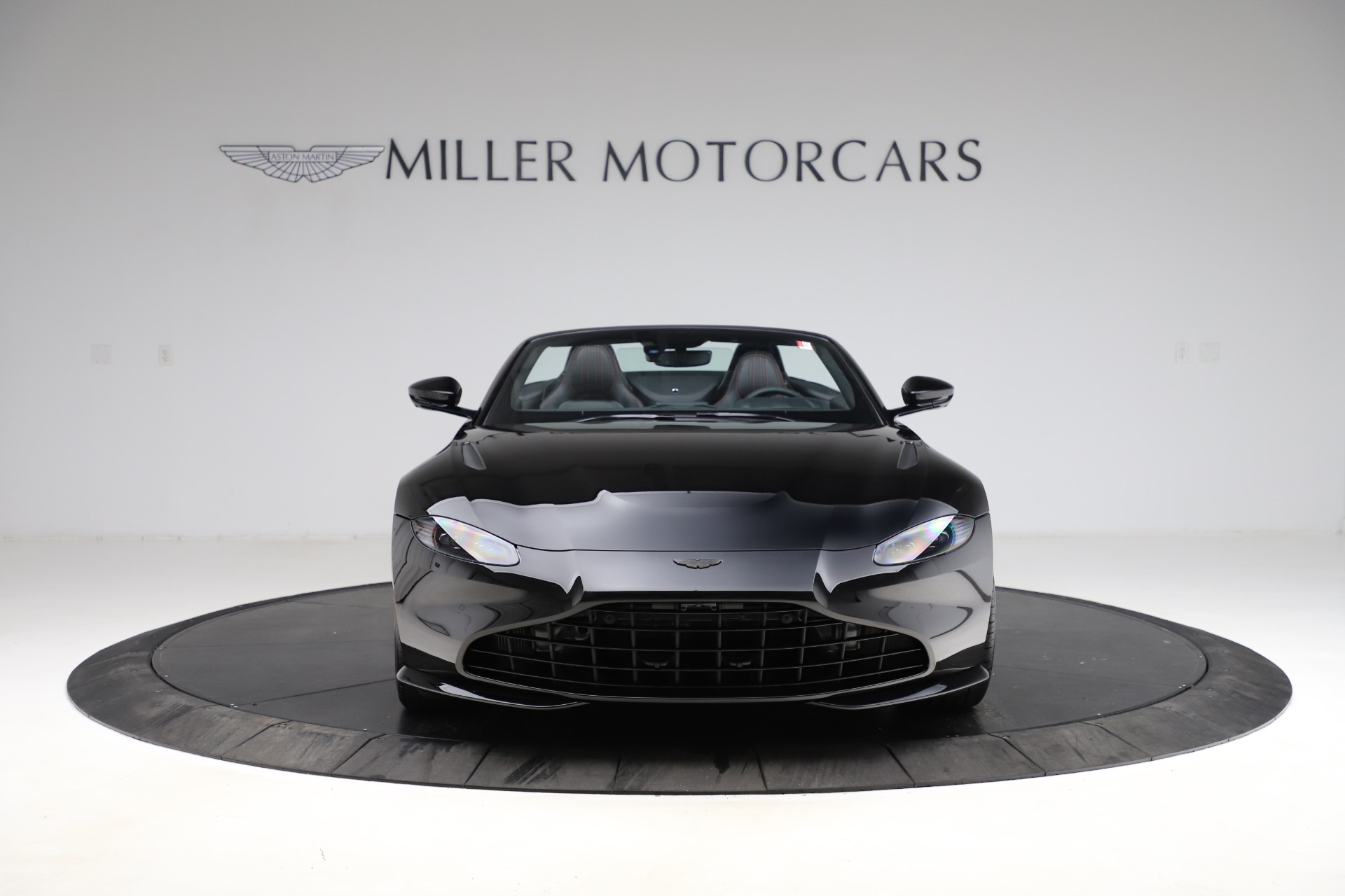 New 2021 Aston Martin Vantage Roadster | St. Petersburg, FL