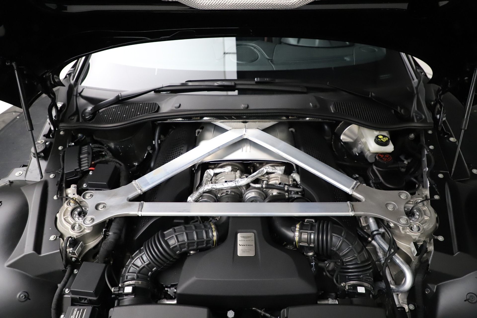 New 2021 Aston Martin Vantage Roadster | St. Petersburg, FL