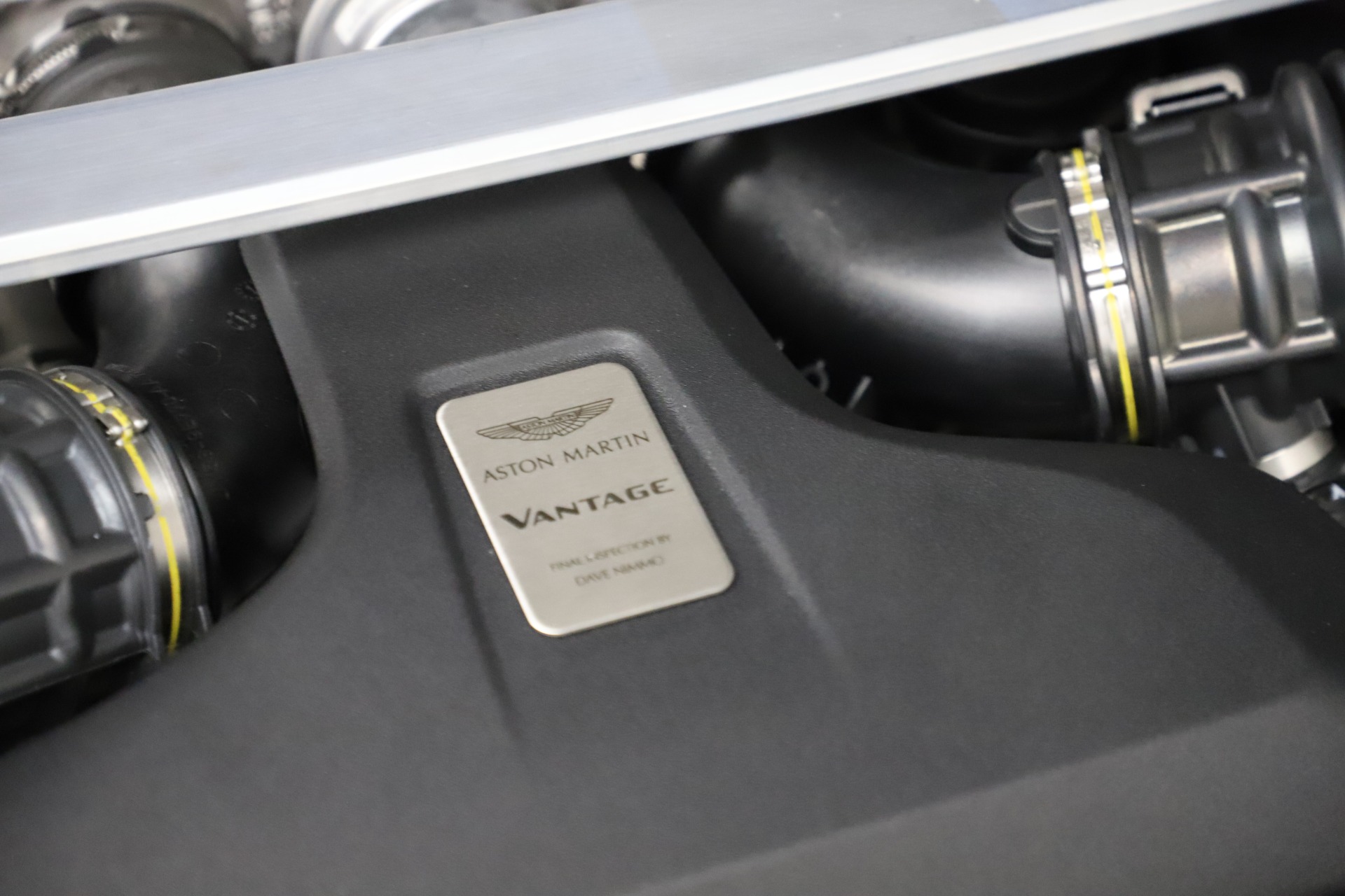 New 2021 Aston Martin Vantage Roadster | St. Petersburg, FL