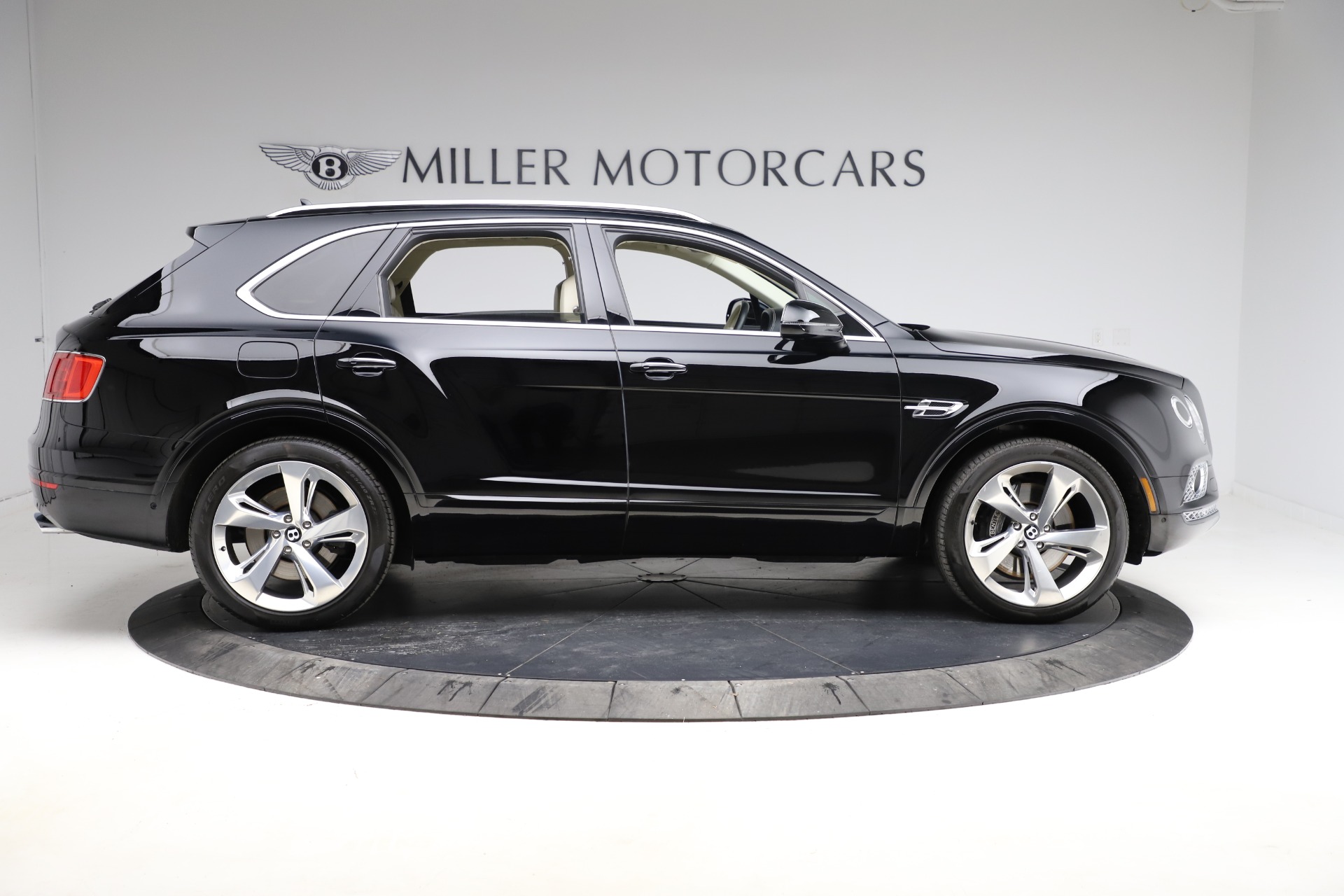 Used 2018 Bentley Bentayga W12 Signature | St. Petersburg, FL
