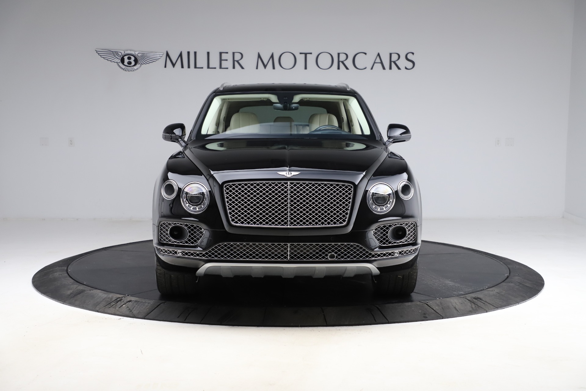 Used 2018 Bentley Bentayga W12 Signature | St. Petersburg, FL