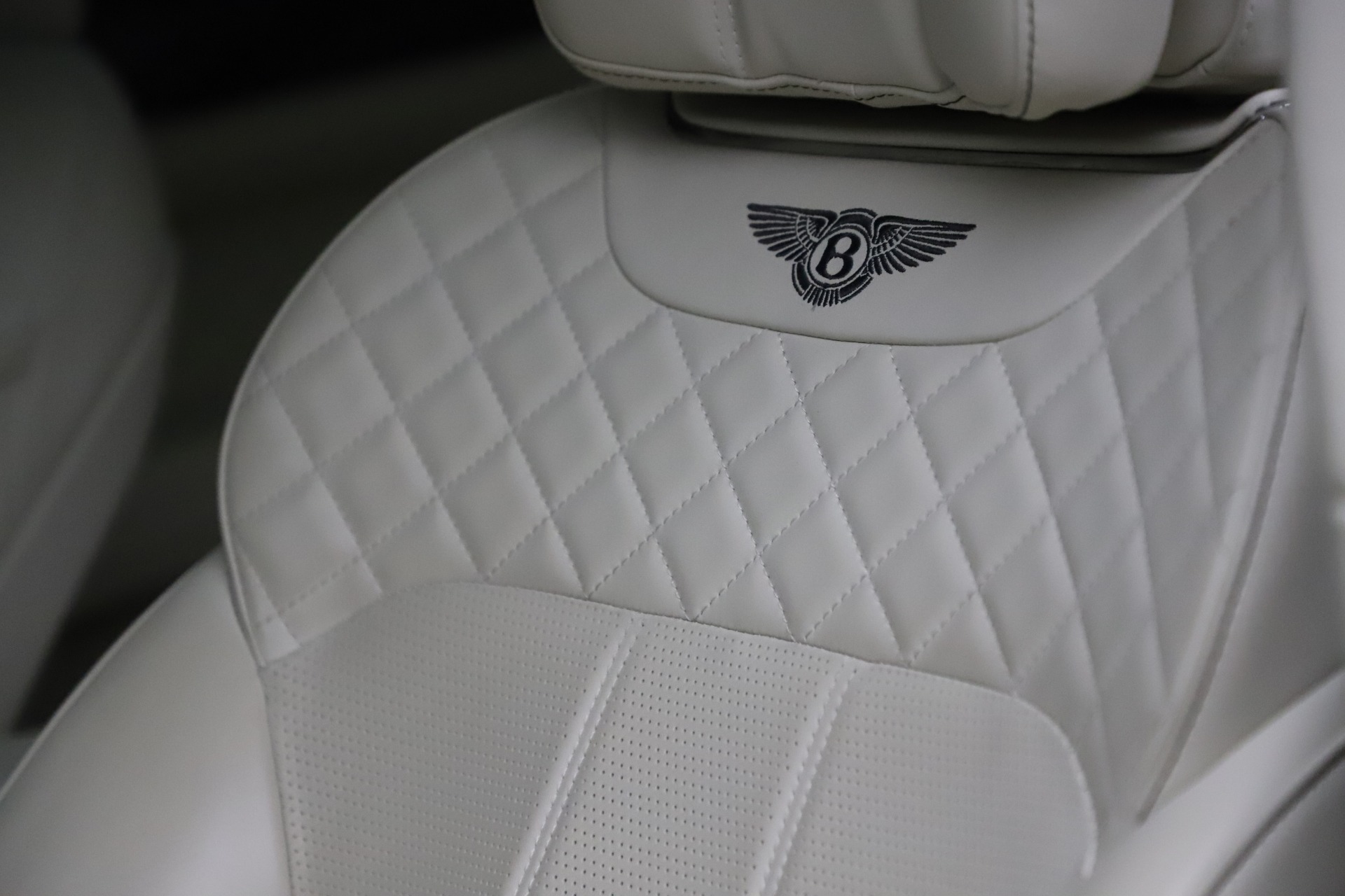 Used 2018 Bentley Bentayga W12 Signature | St. Petersburg, FL