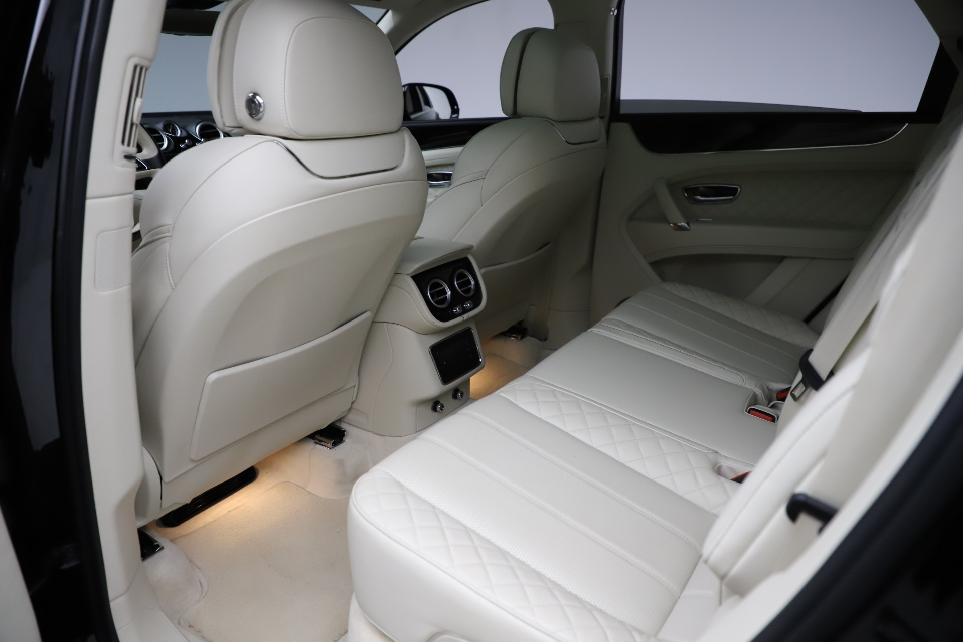 Used 2018 Bentley Bentayga W12 Signature | St. Petersburg, FL