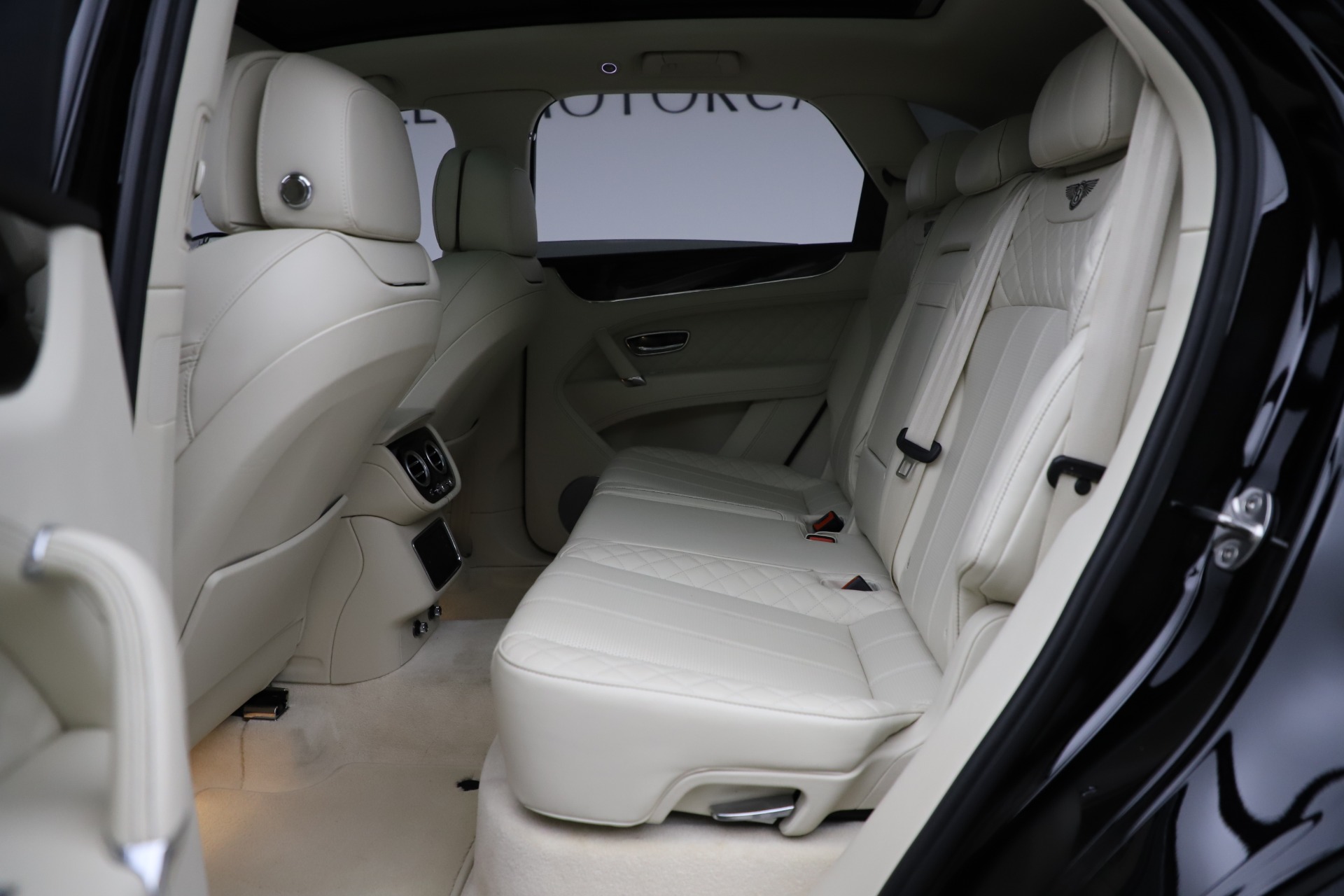Used 2018 Bentley Bentayga W12 Signature | St. Petersburg, FL