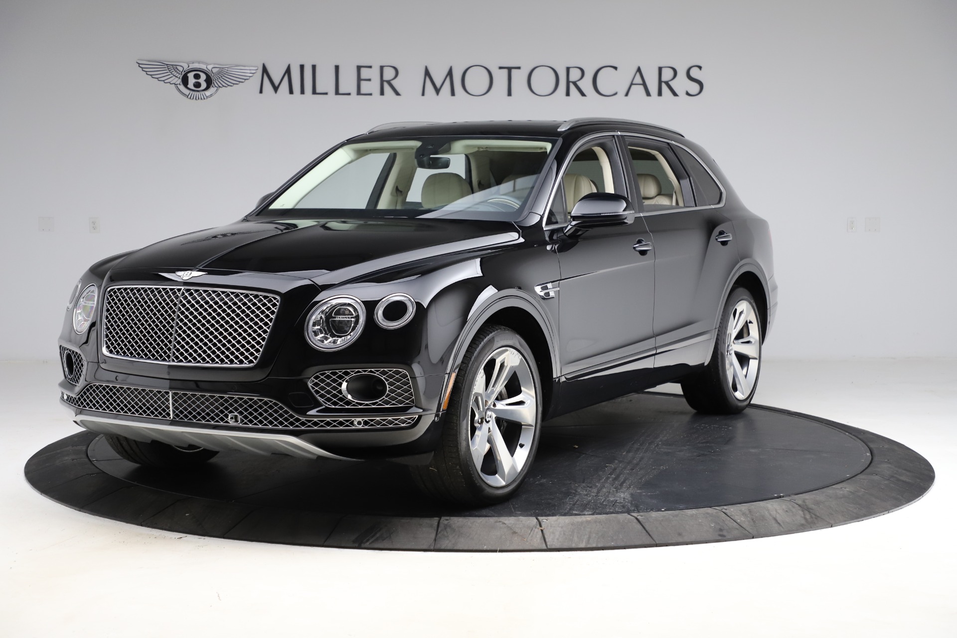 Used 2018 Bentley Bentayga W12 Signature | St. Petersburg, FL