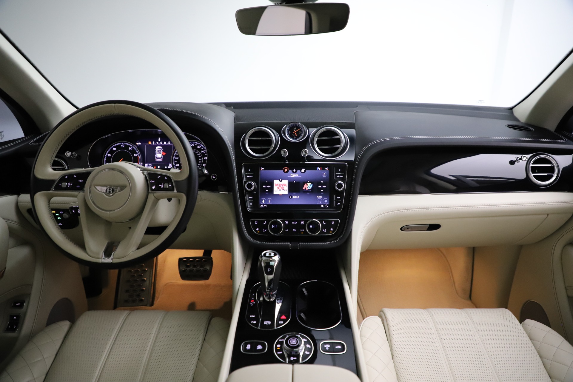 Used 2018 Bentley Bentayga W12 Signature | St. Petersburg, FL