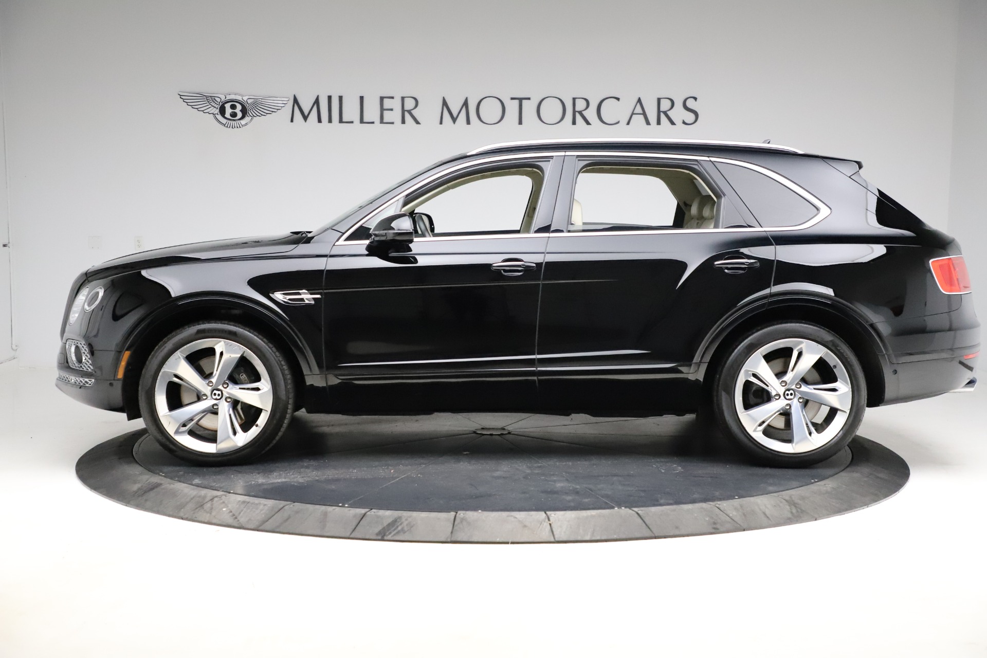 Used 2018 Bentley Bentayga W12 Signature | St. Petersburg, FL