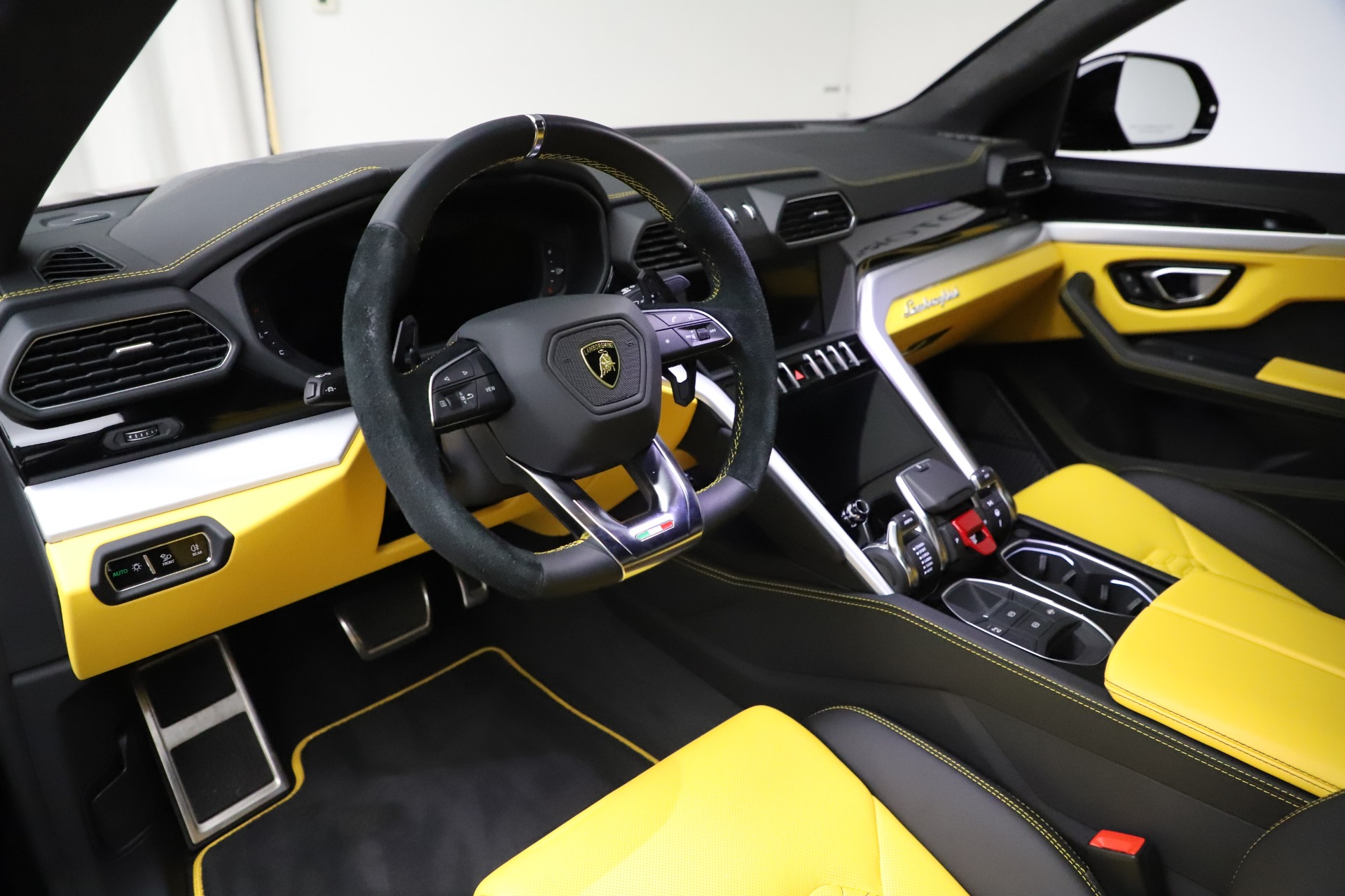 Used 2019 Lamborghini Urus | St. Petersburg, FL
