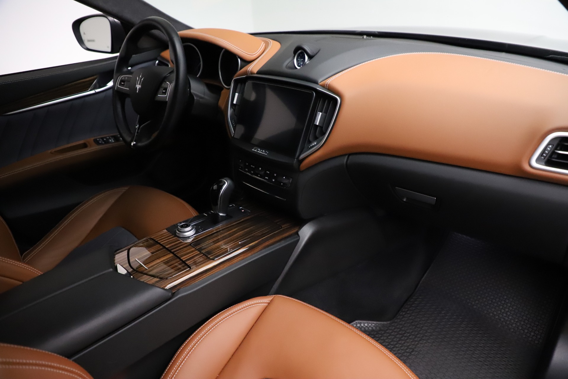 Used 2018 Maserati Ghibli SQ4 GranLusso | St. Petersburg, FL