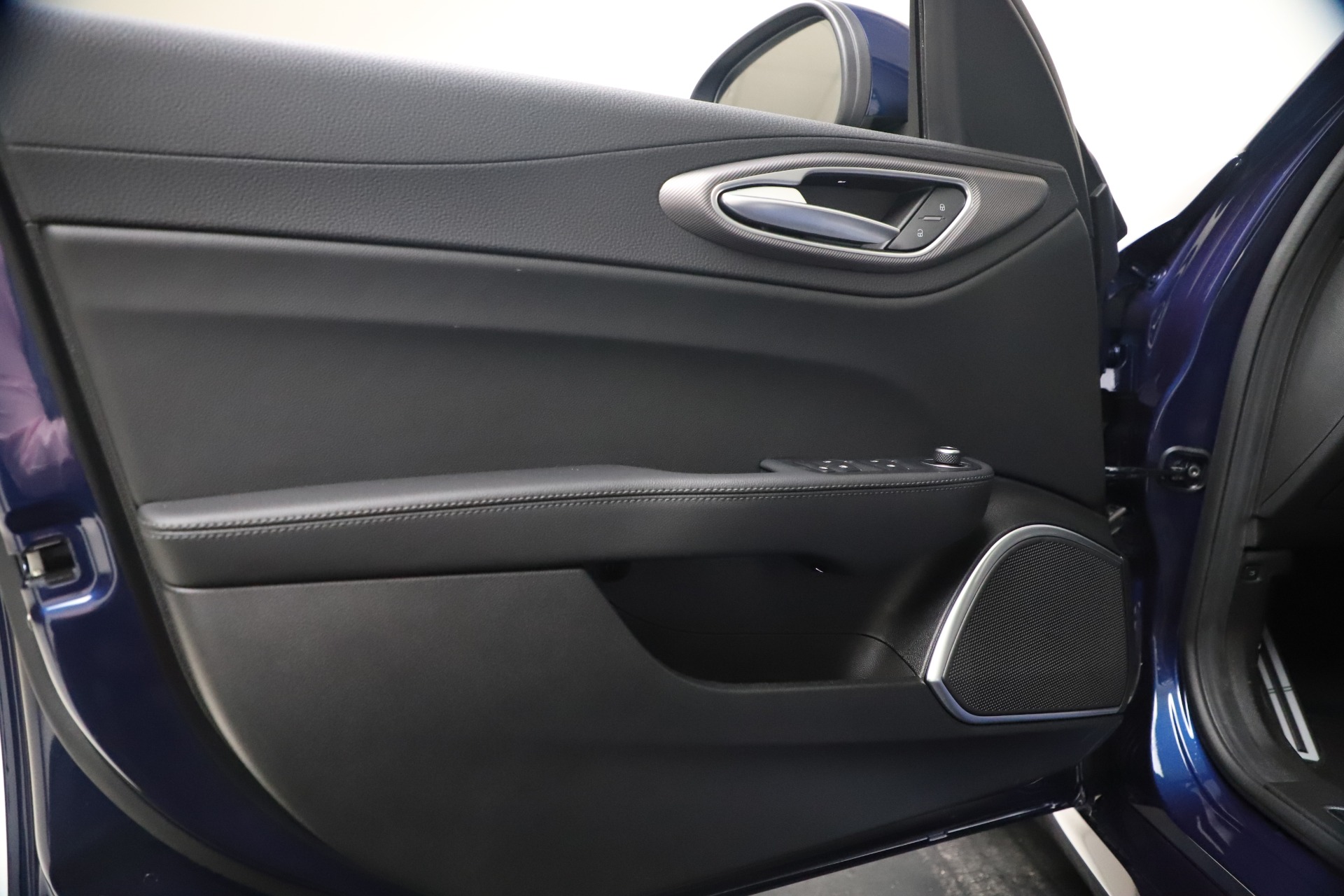 New 2021 Alfa Romeo Giulia Ti Sport Q4 | St. Petersburg, FL