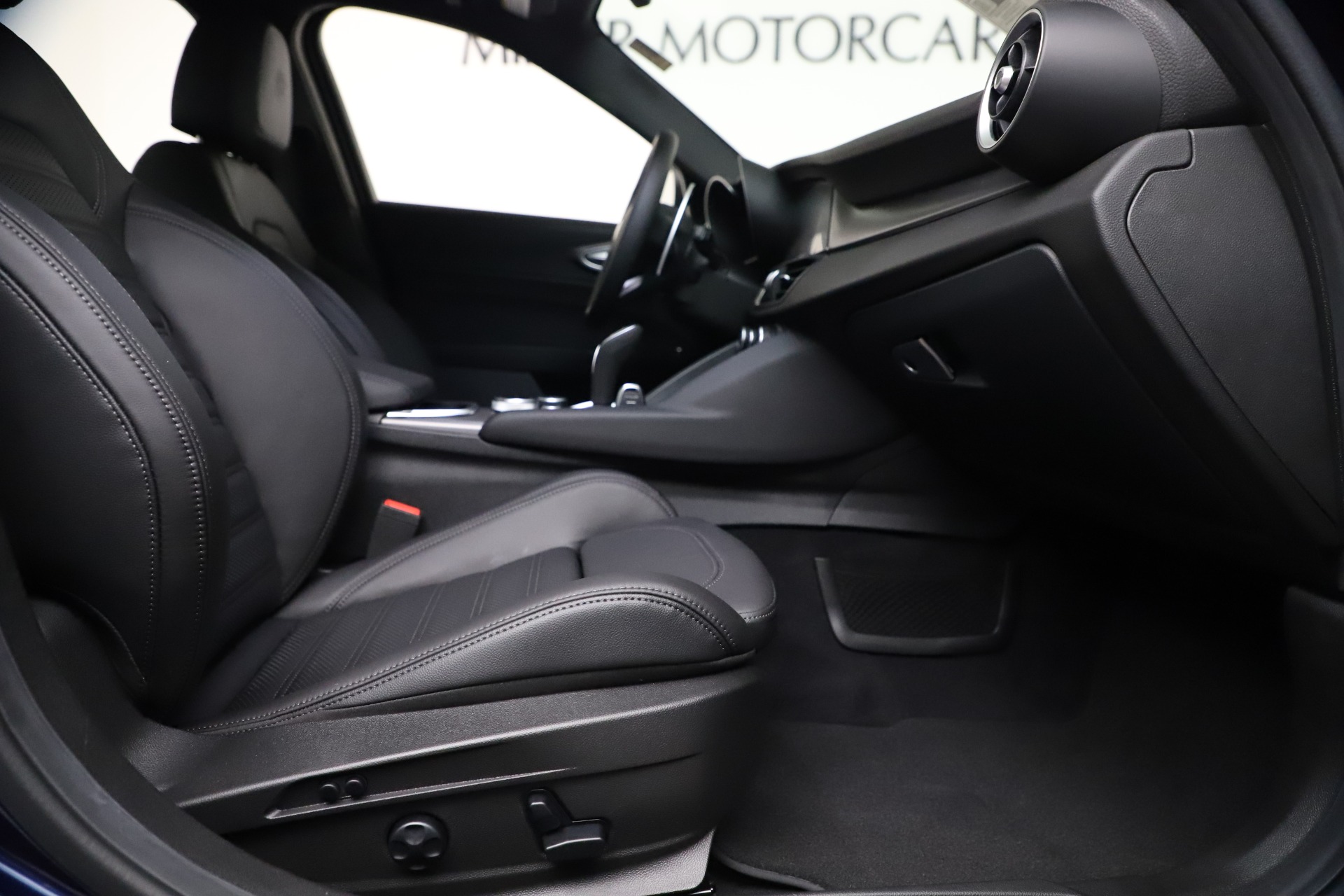 New 2021 Alfa Romeo Giulia Ti Sport Q4 | St. Petersburg, FL