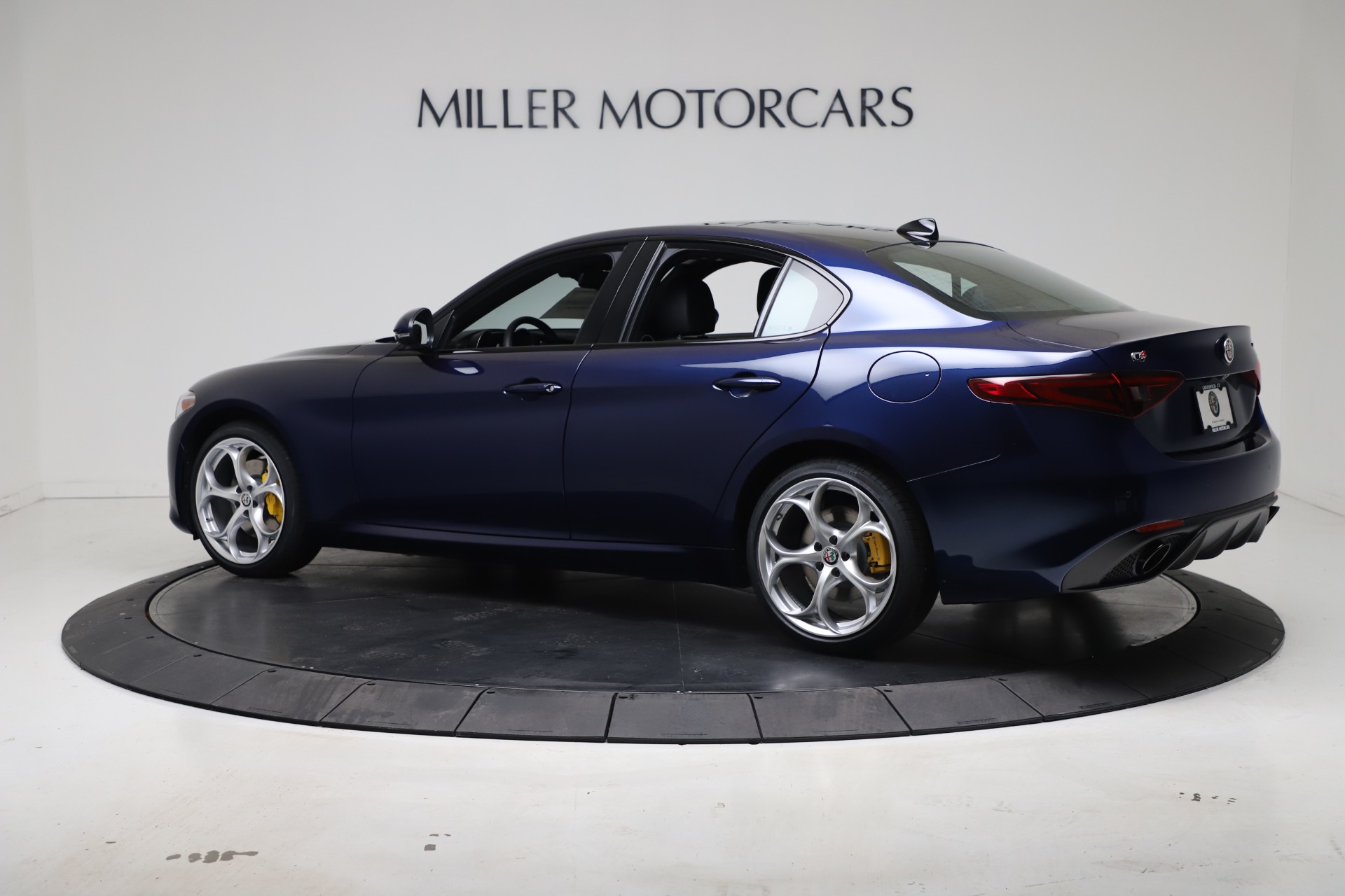 New 2021 Alfa Romeo Giulia Ti Sport Q4 | St. Petersburg, FL