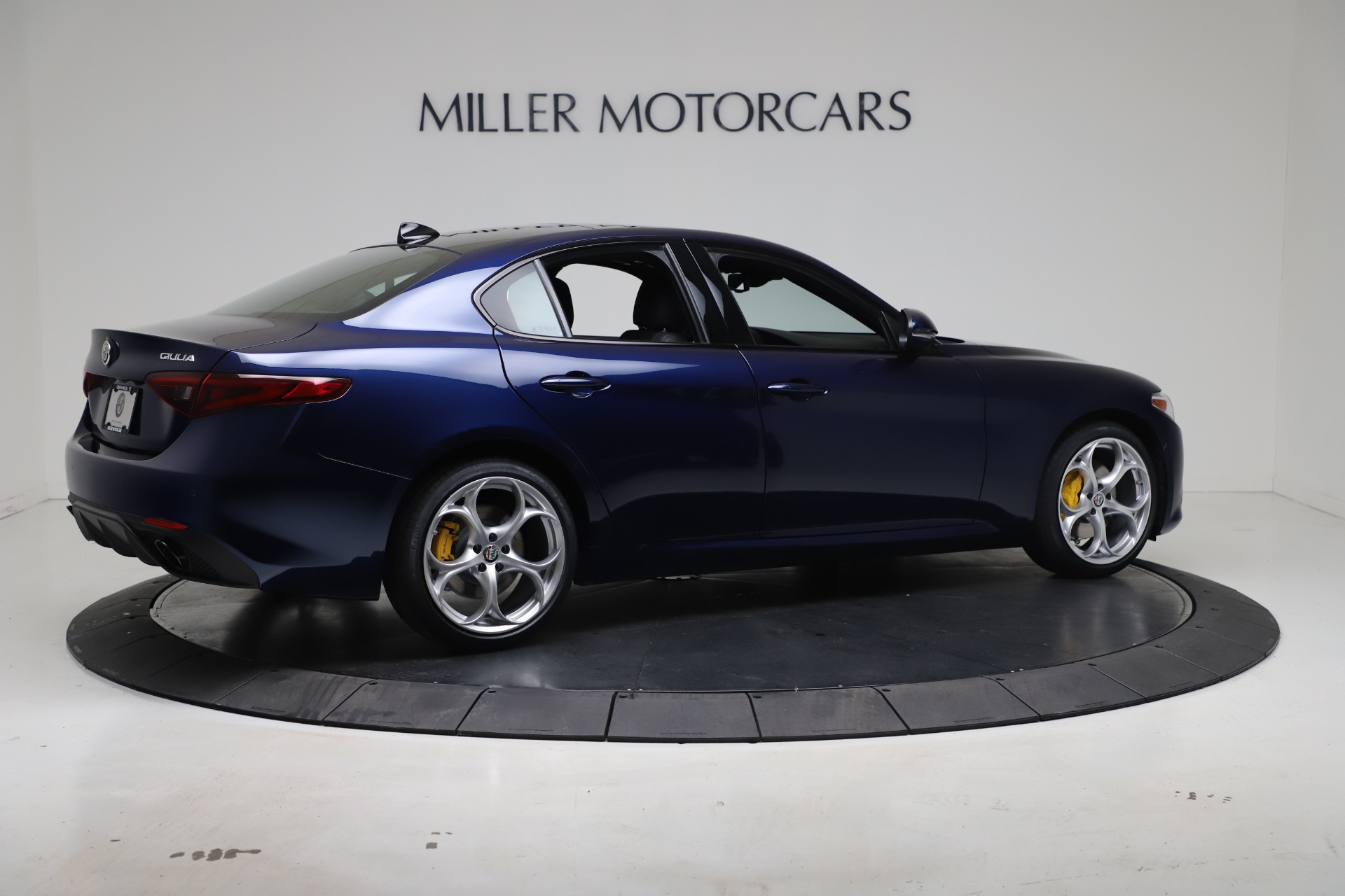 New 2021 Alfa Romeo Giulia Ti Sport Q4 | St. Petersburg, FL