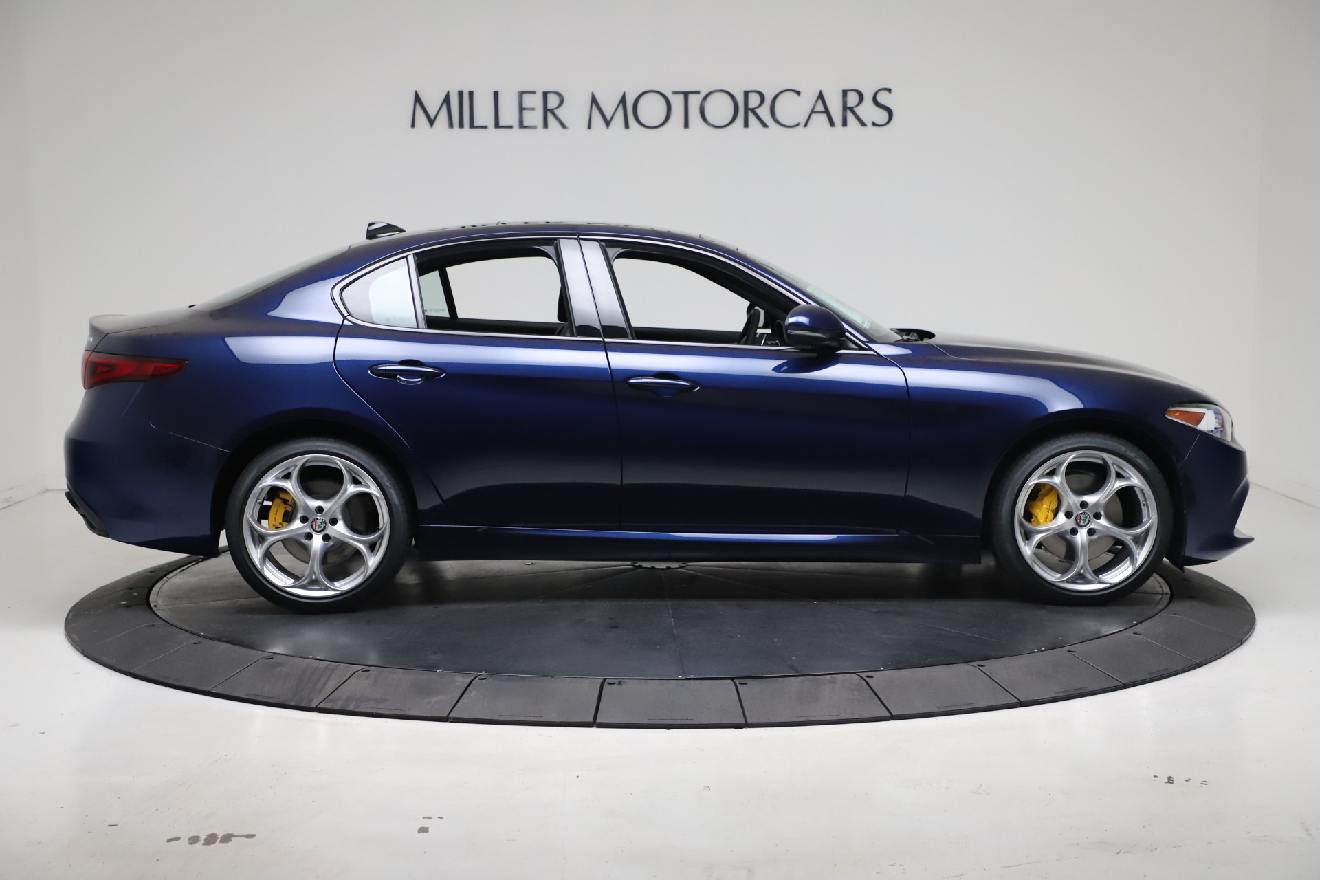 New 2021 Alfa Romeo Giulia Ti Sport Q4 | St. Petersburg, FL