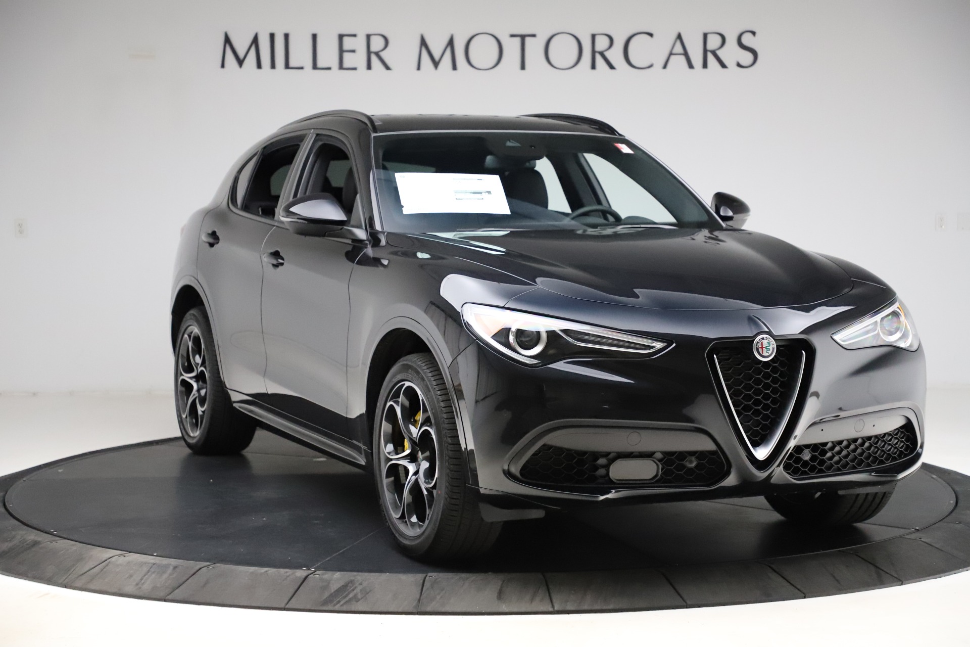 New 2021 Alfa Romeo Stelvio Ti Sport Q4 | St. Petersburg, FL