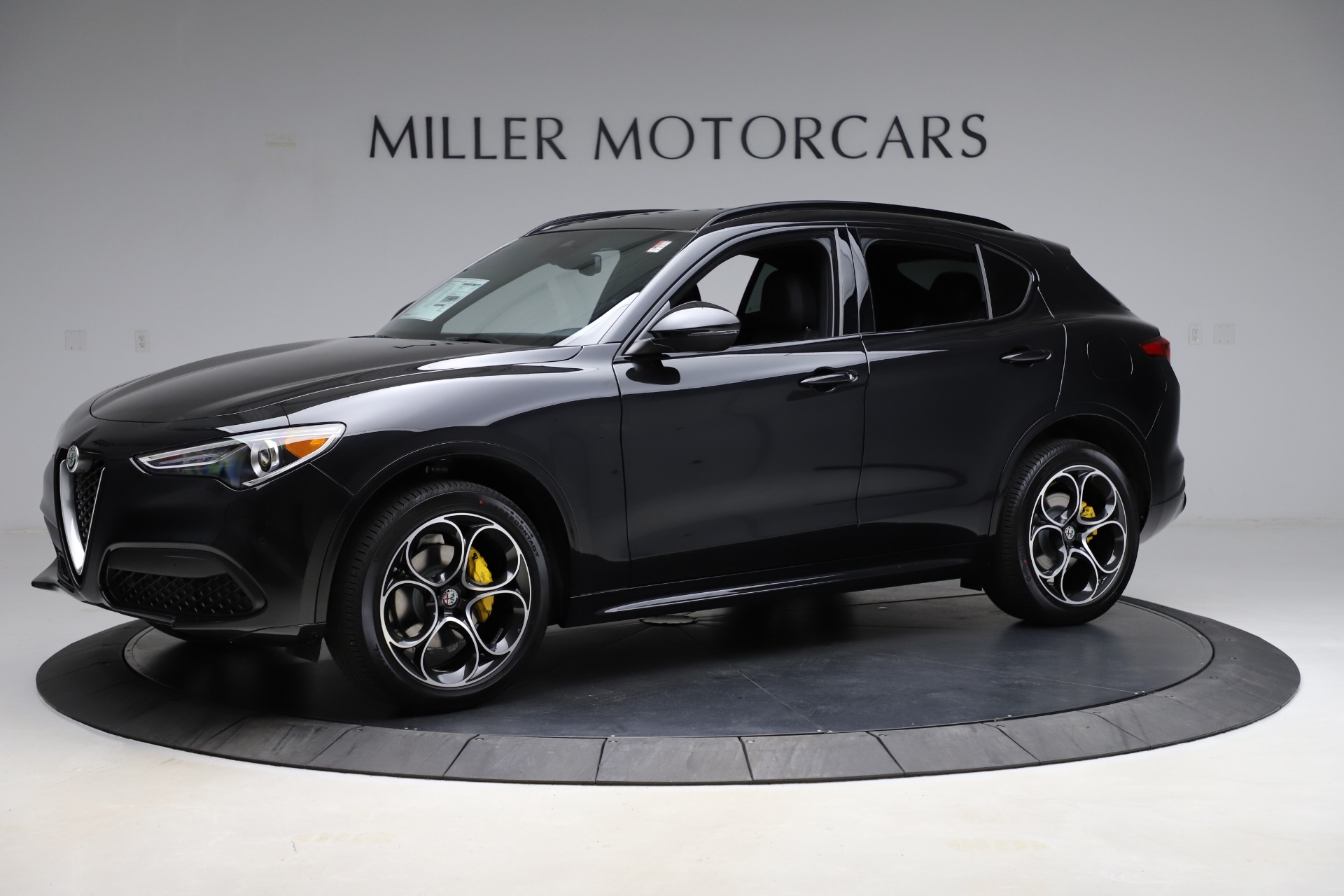 New 2021 Alfa Romeo Stelvio Ti Sport Q4 | St. Petersburg, FL