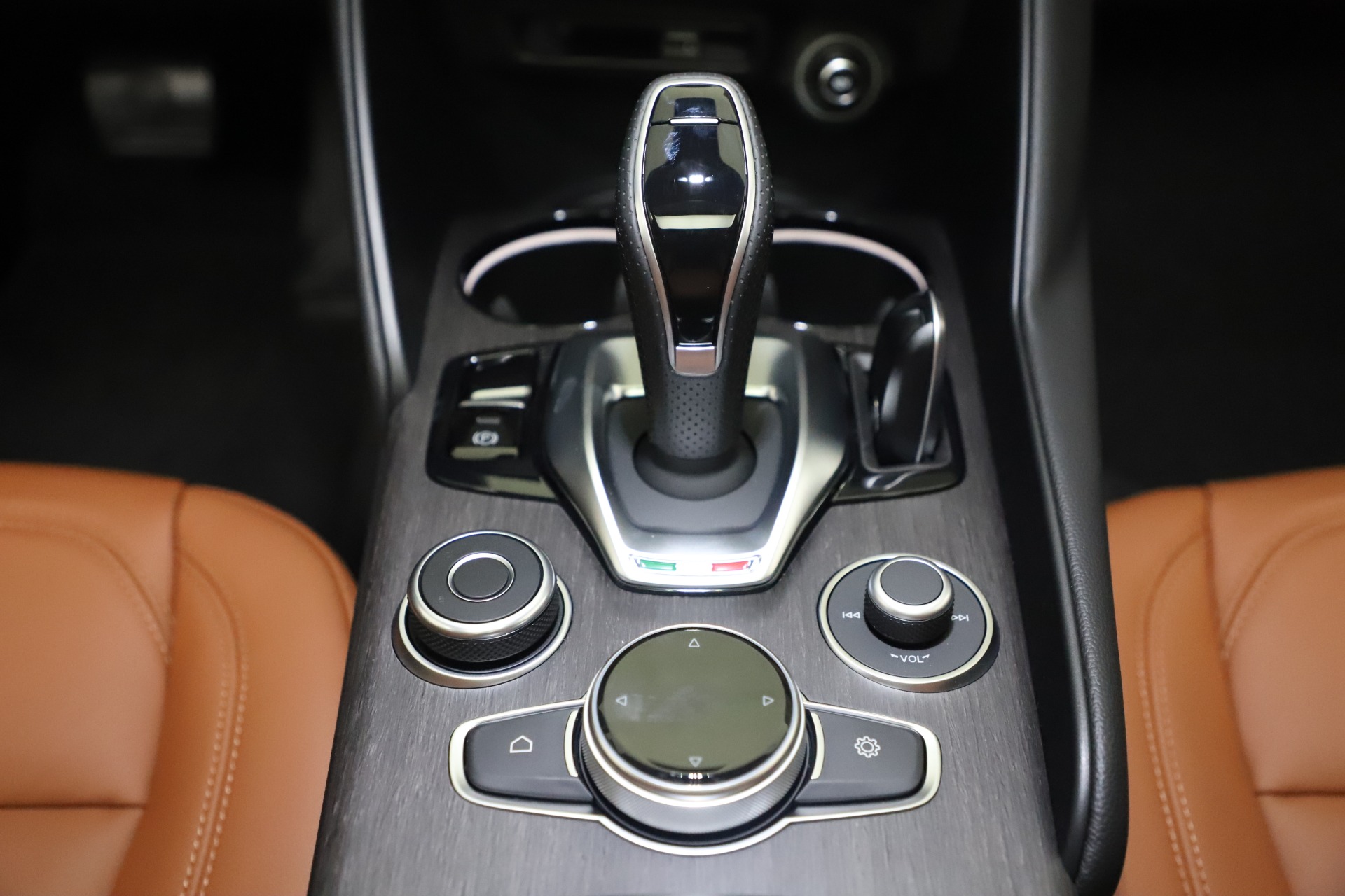 New 2021 Alfa Romeo Giulia Ti Q4 | St. Petersburg, FL