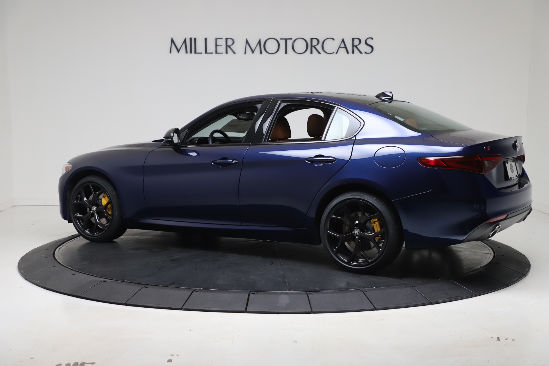 New 2021 Alfa Romeo Giulia Ti Q4 | St. Petersburg, FL
