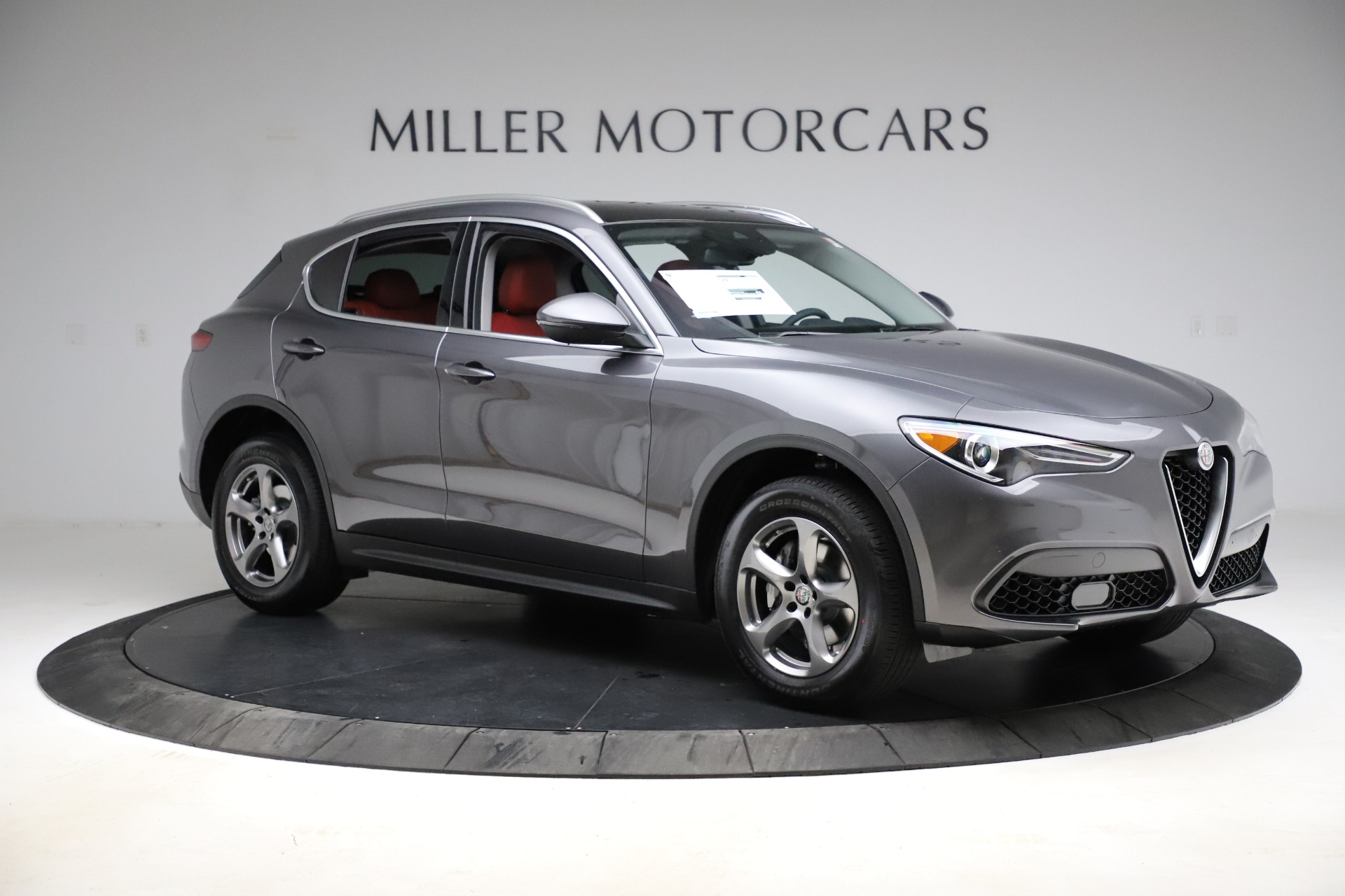 New 2021 Alfa Romeo Stelvio Q4 | St. Petersburg, FL