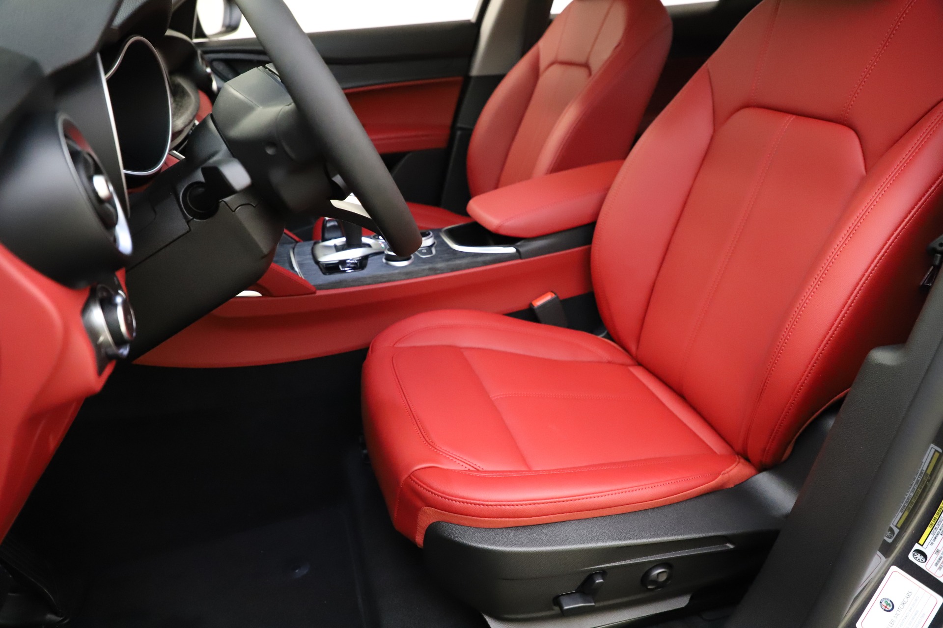 New 2021 Alfa Romeo Stelvio Q4 | St. Petersburg, FL