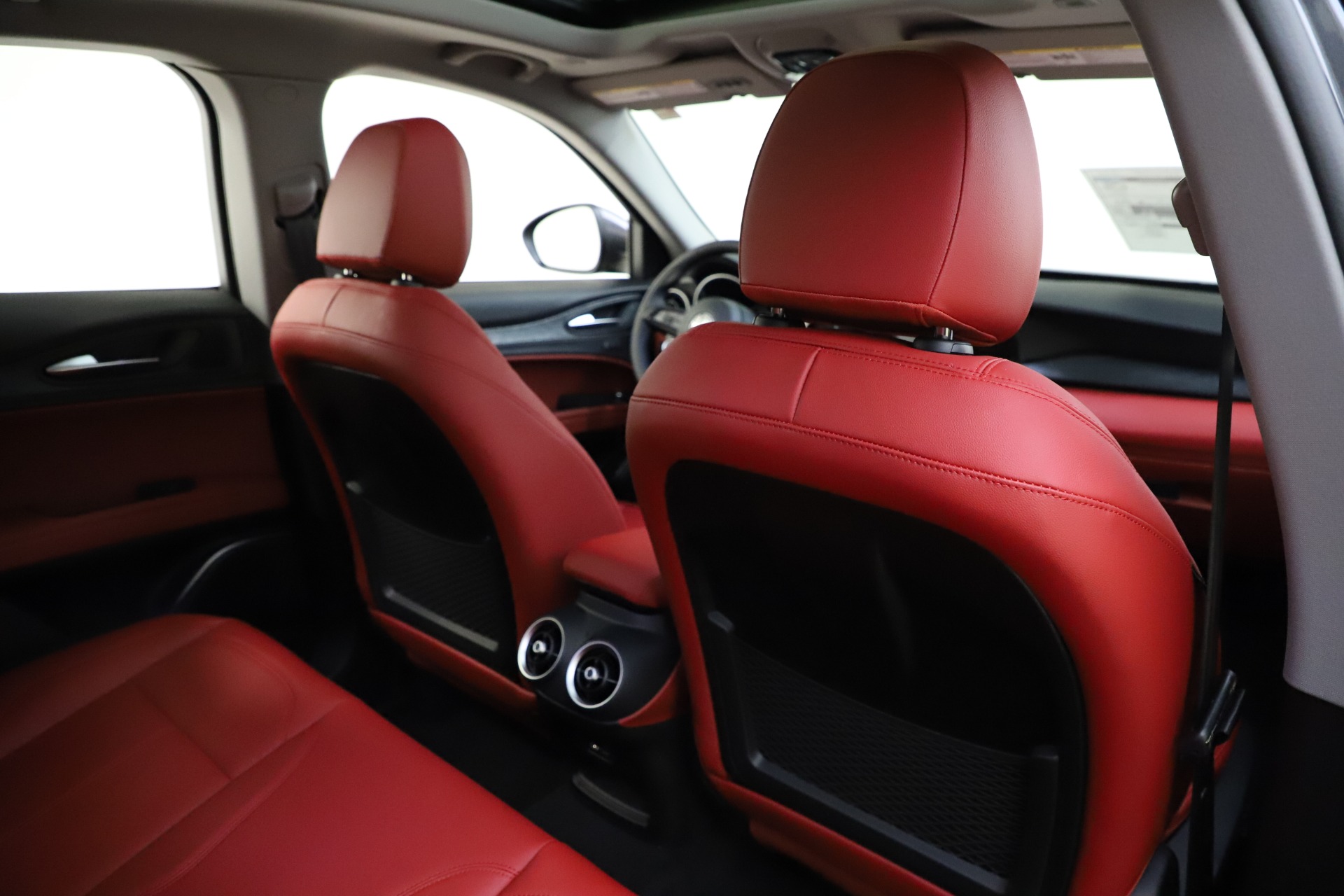 New 2021 Alfa Romeo Stelvio Q4 | St. Petersburg, FL