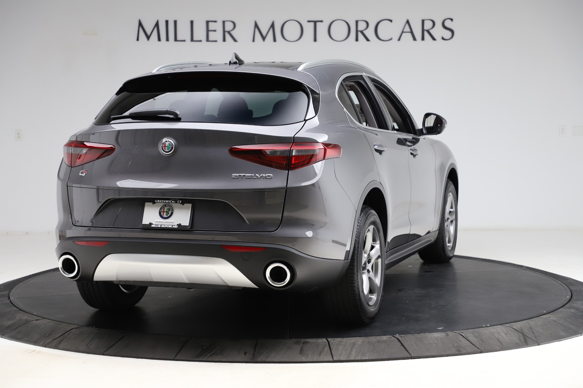 New 2021 Alfa Romeo Stelvio Q4 | St. Petersburg, FL