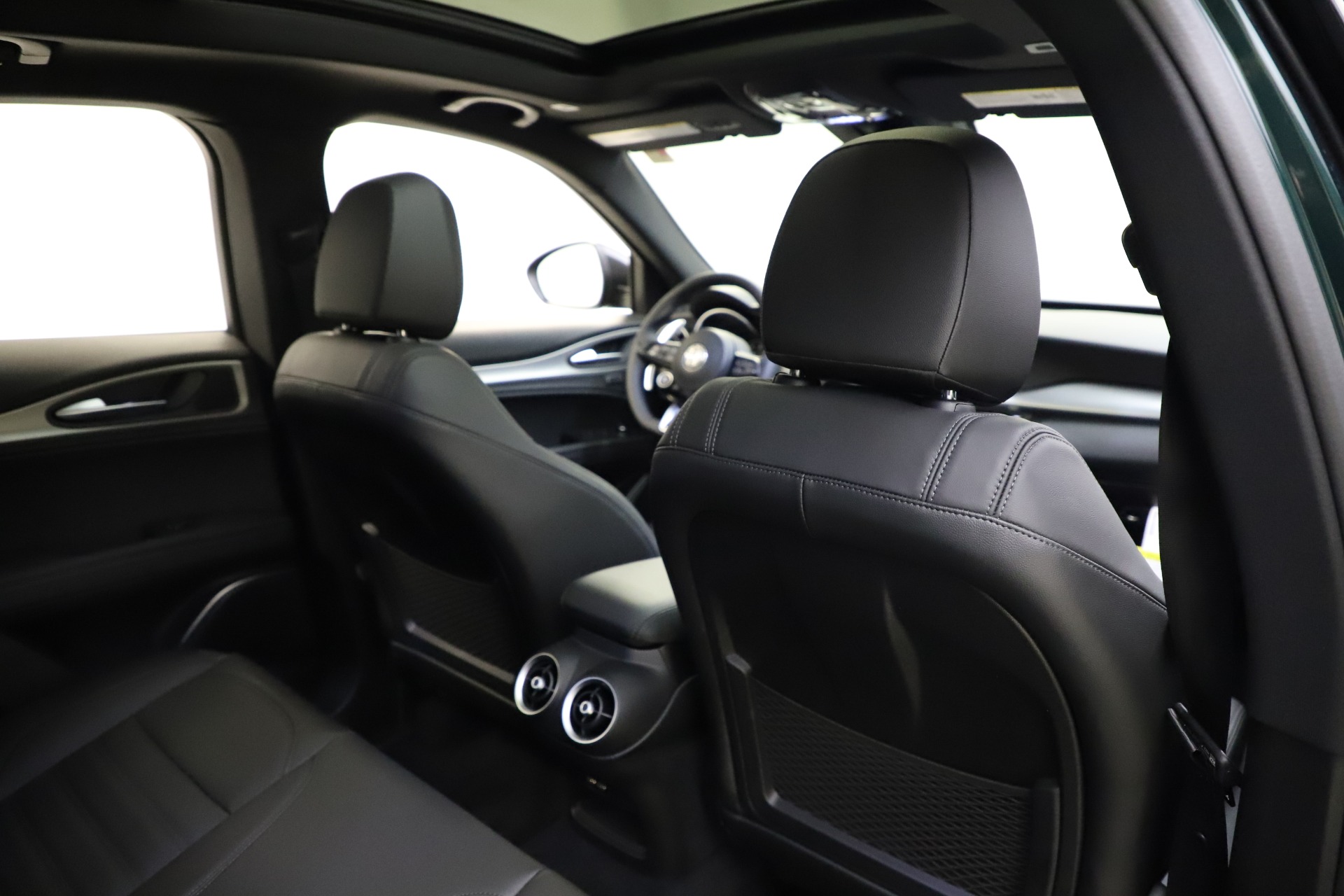 New 2021 Alfa Romeo Stelvio Ti Sport Q4 | St. Petersburg, FL