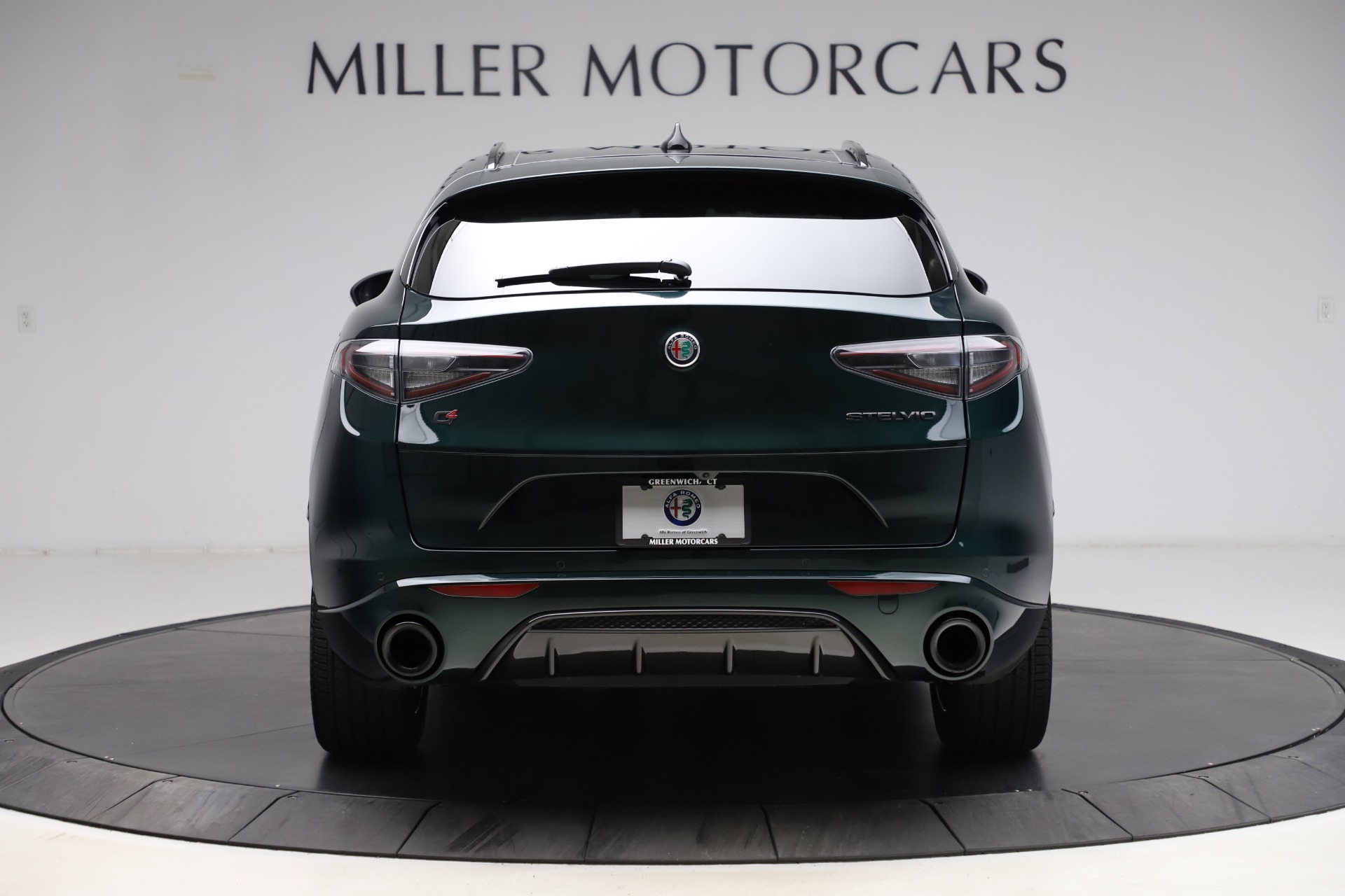 New 2021 Alfa Romeo Stelvio Ti Sport Q4 | St. Petersburg, FL