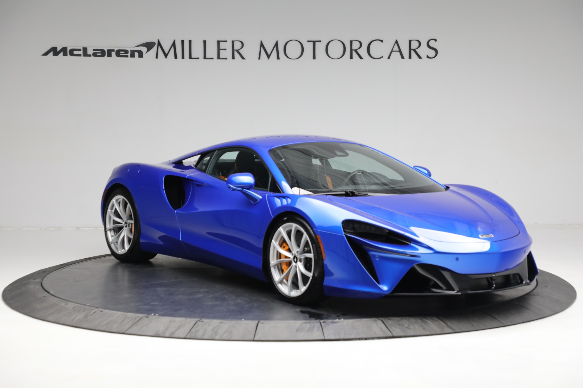 New 2023 McLaren Artura | St. Petersburg, FL