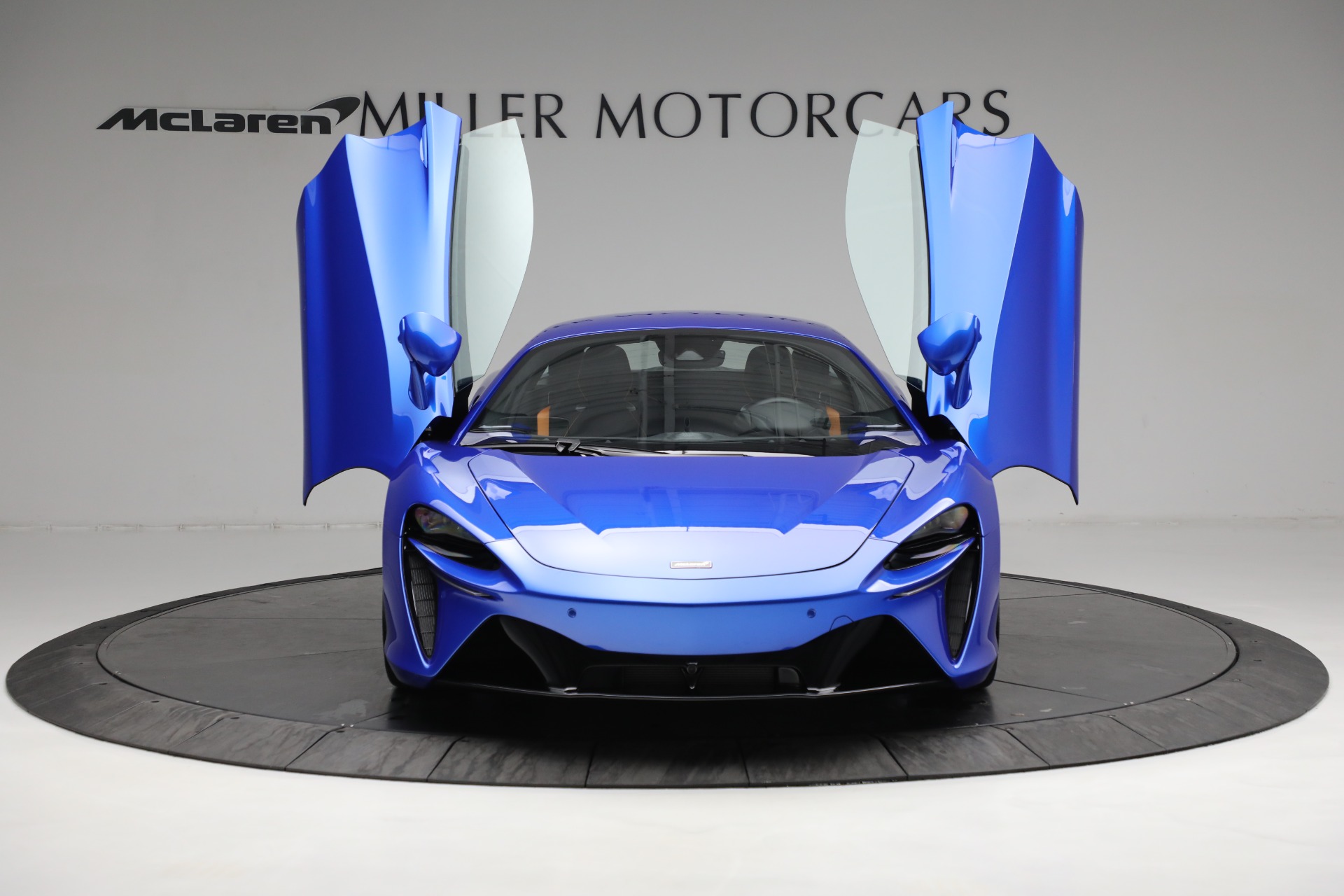 New 2023 McLaren Artura | St. Petersburg, FL