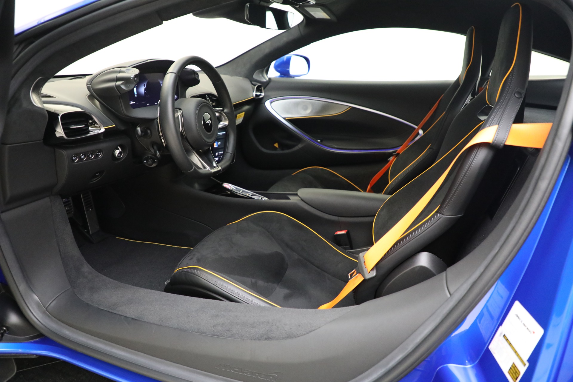 New 2023 McLaren Artura | St. Petersburg, FL