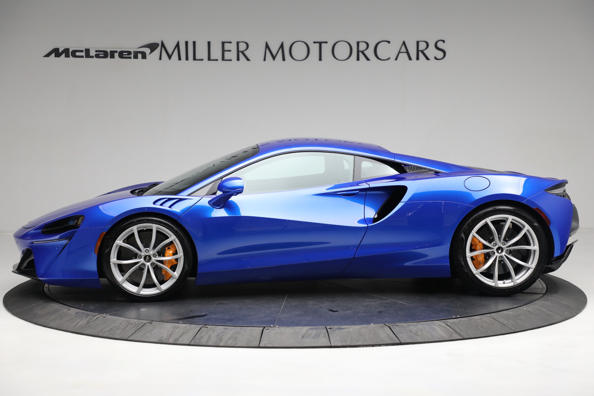 New 2023 McLaren Artura | St. Petersburg, FL