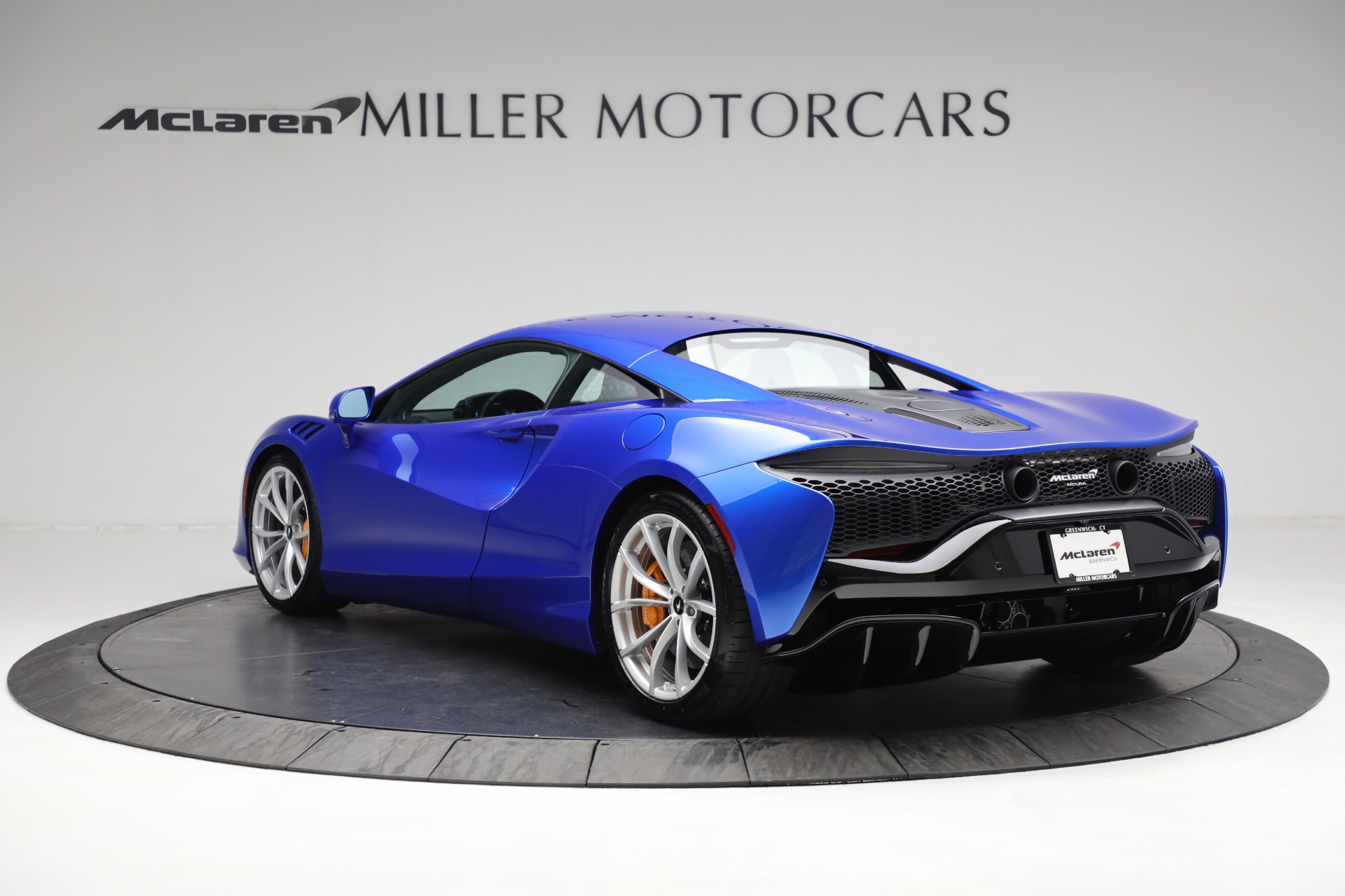 New 2023 McLaren Artura | St. Petersburg, FL