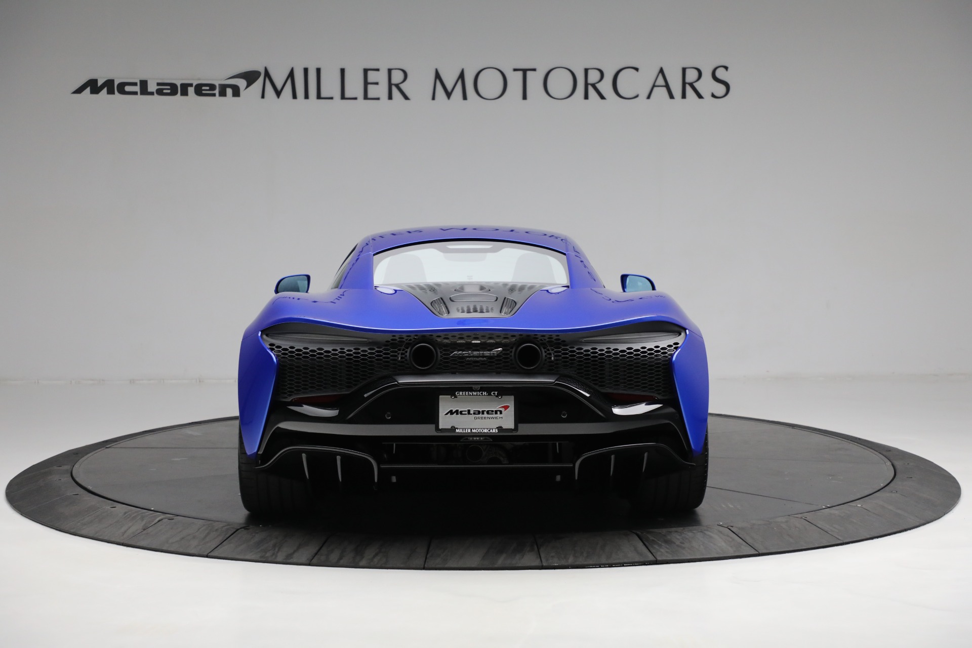 New 2023 McLaren Artura | St. Petersburg, FL