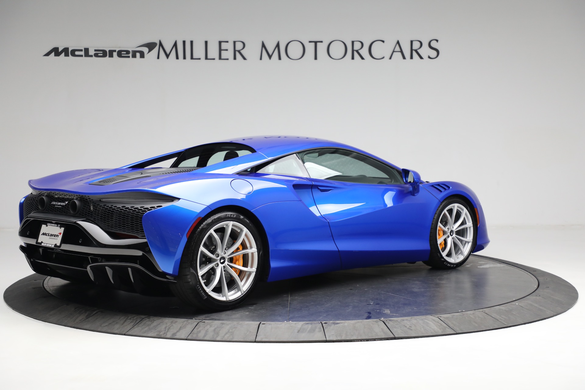 New 2023 McLaren Artura | St. Petersburg, FL