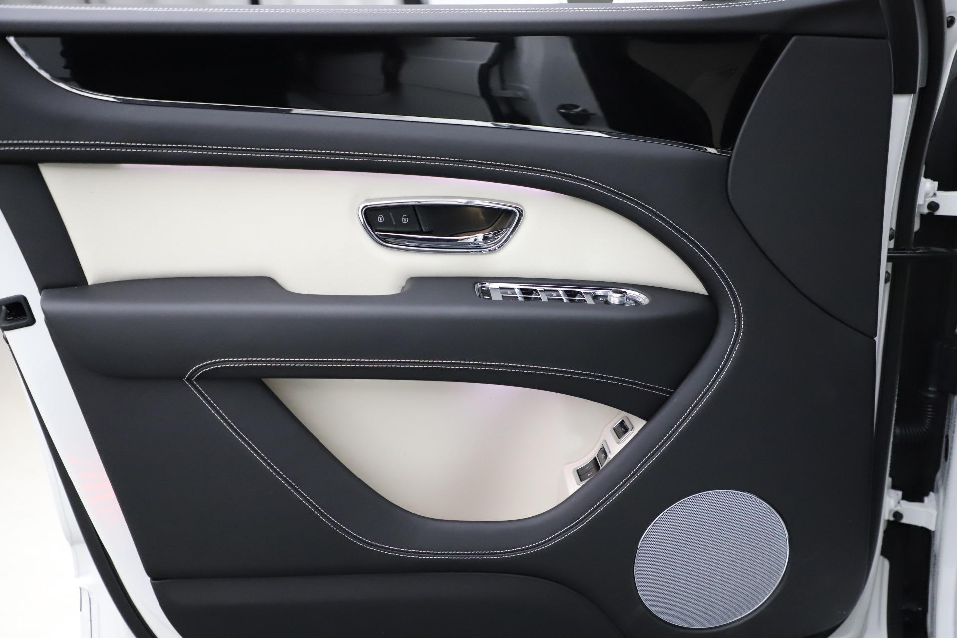 New 2021 Bentley Bentayga V8 | St. Petersburg, FL