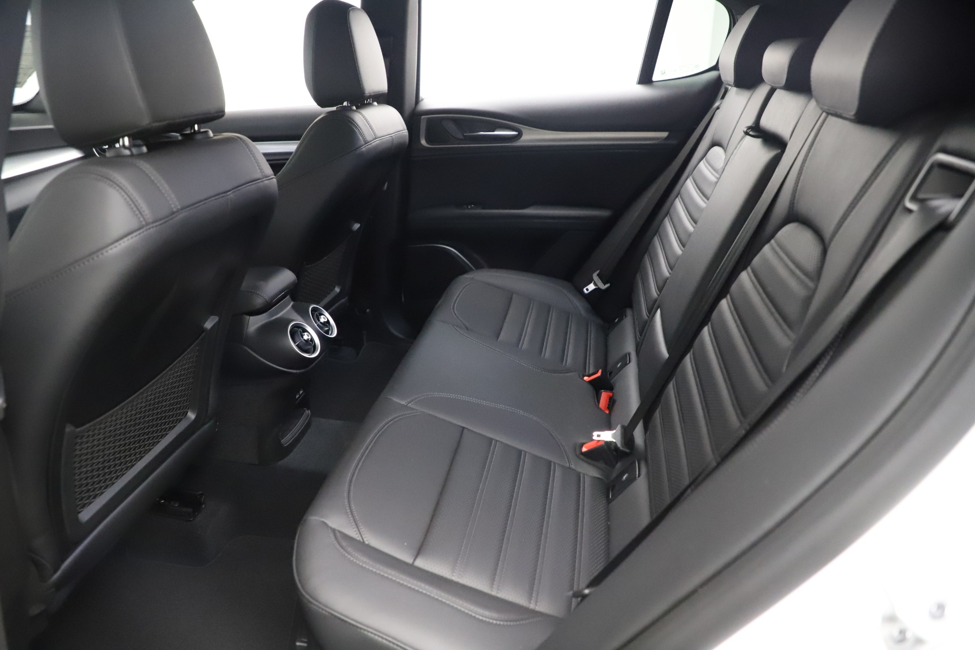 New 2021 Alfa Romeo Stelvio Ti Sport Q4 | St. Petersburg, FL