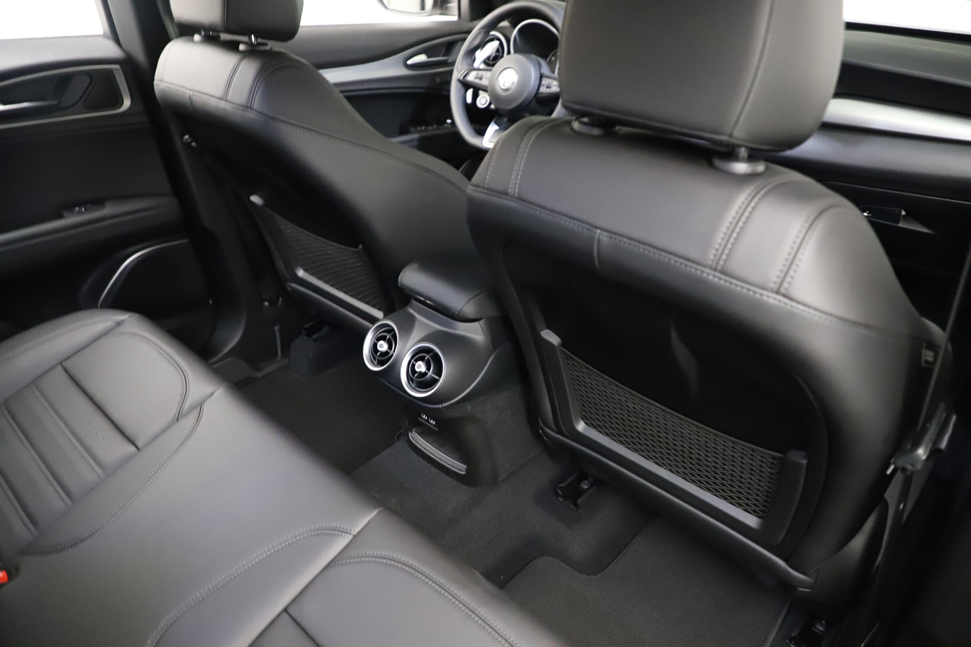 New 2021 Alfa Romeo Stelvio Ti Sport Q4 | St. Petersburg, FL
