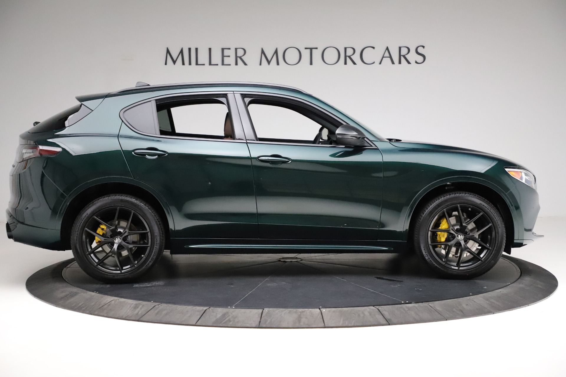 New 2021 Alfa Romeo Stelvio Ti Sport Q4 | St. Petersburg, FL