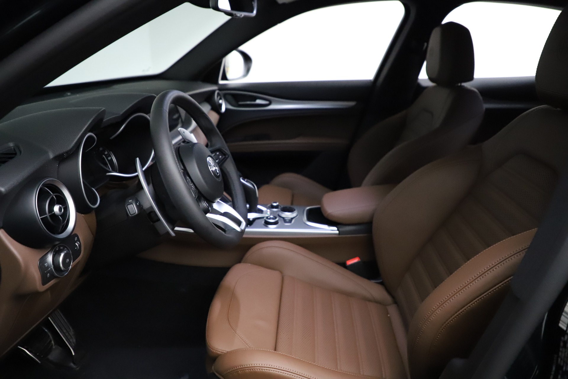 New 2021 Alfa Romeo Stelvio Ti Sport Q4 | St. Petersburg, FL