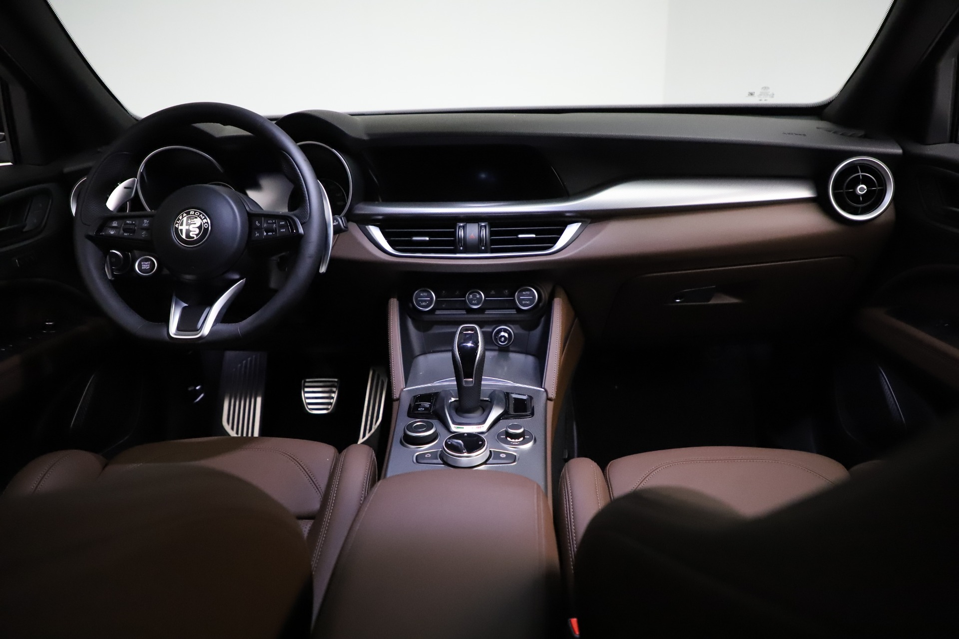 New 2021 Alfa Romeo Stelvio Ti Sport Q4 | St. Petersburg, FL