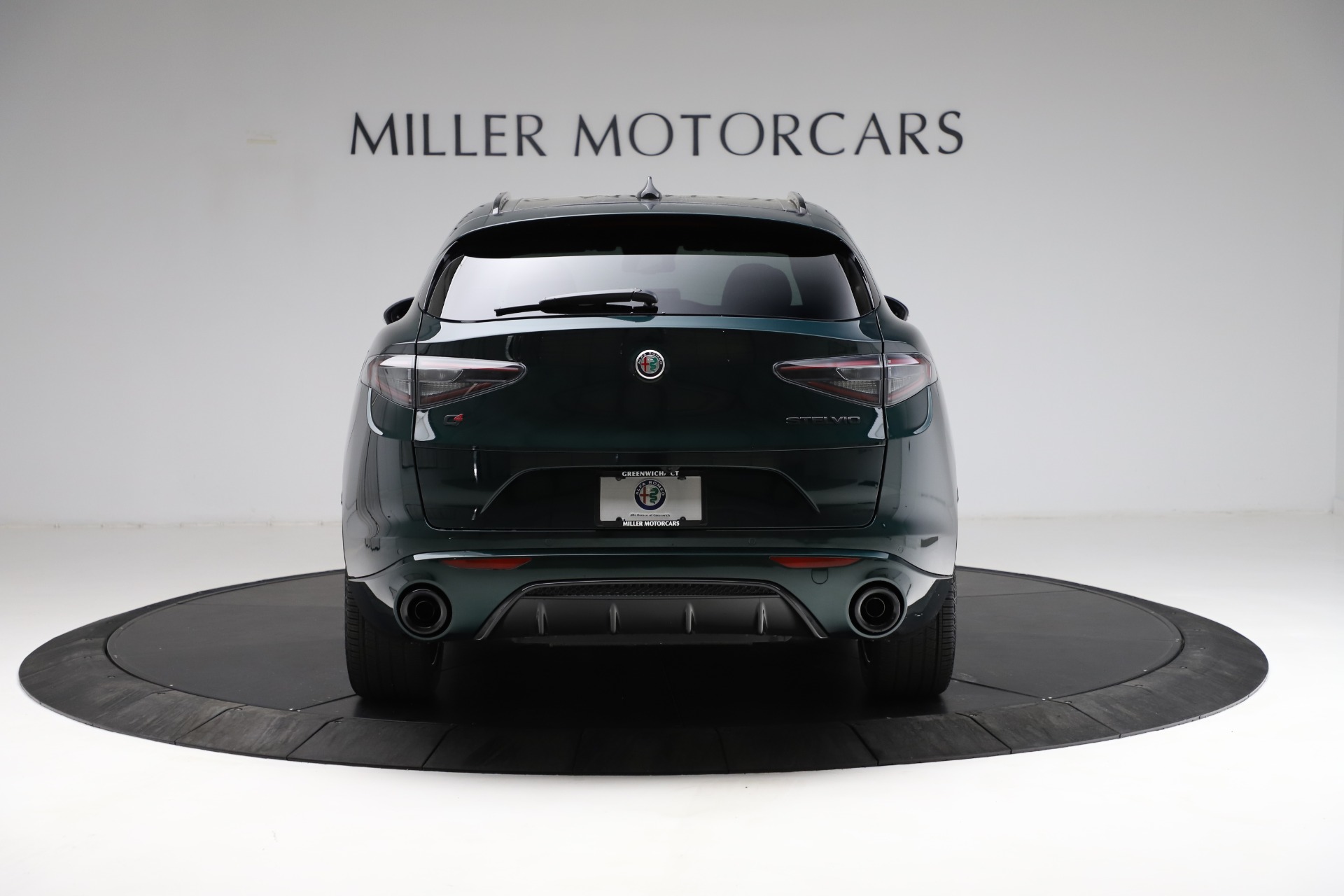 New 2021 Alfa Romeo Stelvio Ti Sport Q4 | St. Petersburg, FL