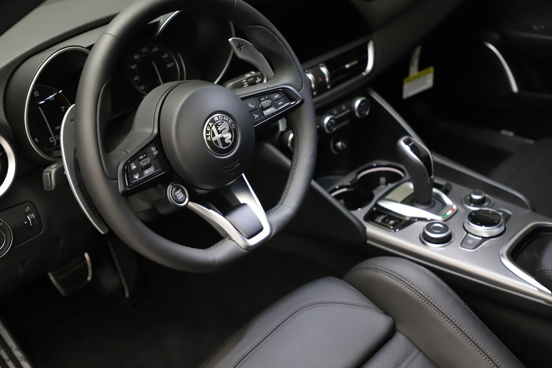 New 2021 Alfa Romeo Giulia Ti Sport Q4 | St. Petersburg, FL