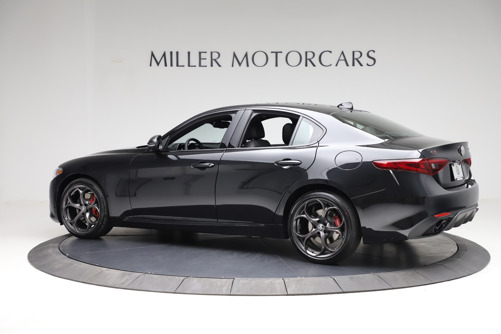 New 2021 Alfa Romeo Giulia Ti Sport Q4 | St. Petersburg, FL