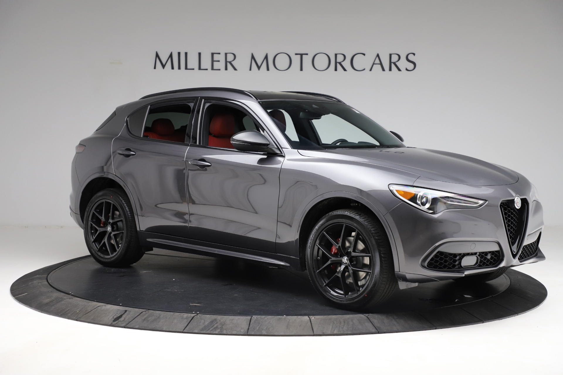 New 2021 Alfa Romeo Stelvio Ti Sport Q4 | St. Petersburg, FL