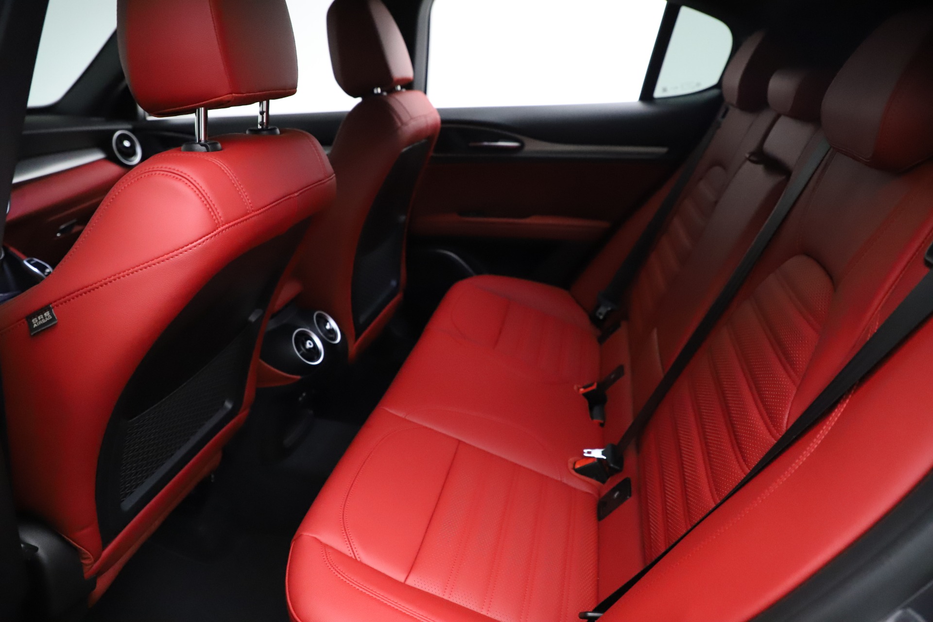 New 2021 Alfa Romeo Stelvio Ti Sport Q4 | St. Petersburg, FL