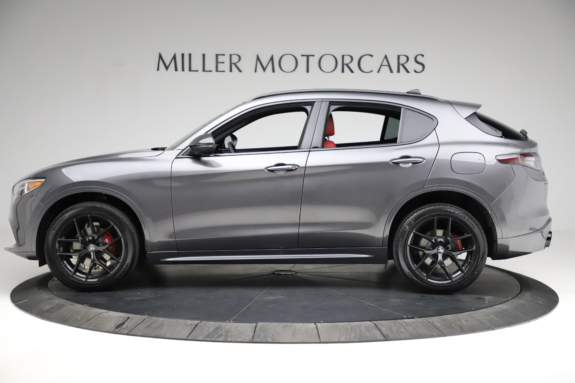 New 2021 Alfa Romeo Stelvio Ti Sport Q4 | St. Petersburg, FL